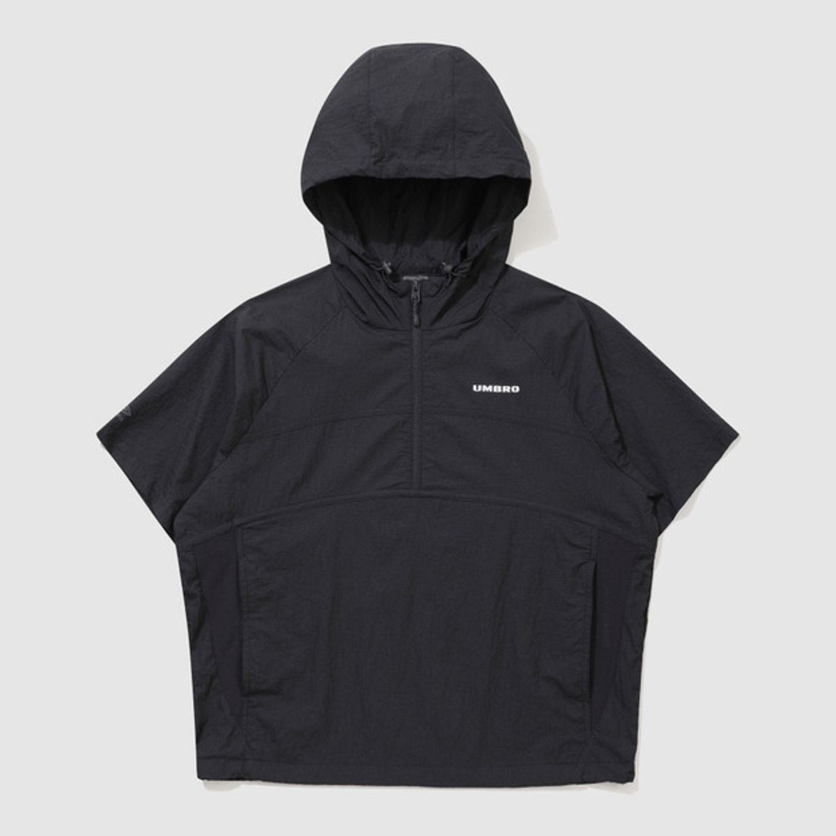 엄브로(UMBRO) 라이트브리즈 쿨링 반팔 후드 아노락 블랙(UQ223CWT66)