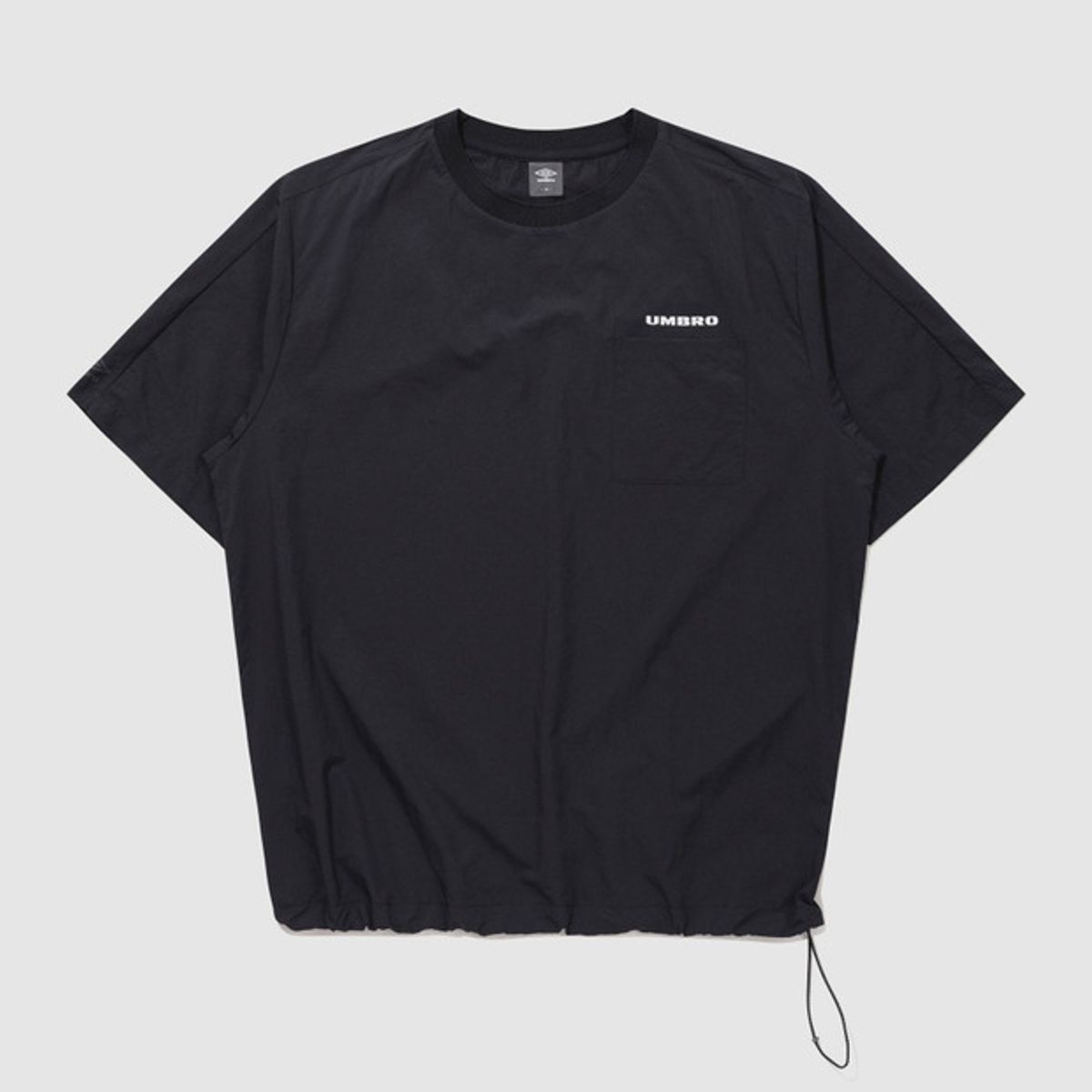 엄브로(UMBRO) 라이트브리즈 쿨링 반팔 피스테 블랙(UQ223CWT67)