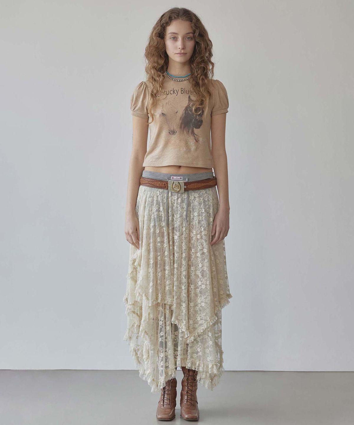 스컬프터(SCULPTOR) Kentucky Stud Baby Tee Beige