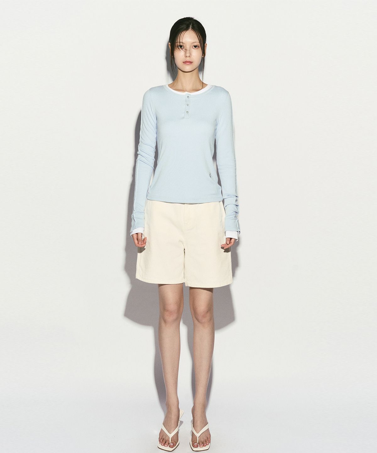 리이(RE RHEE) LONG SLEEVE BUTTON TOP CLOUD