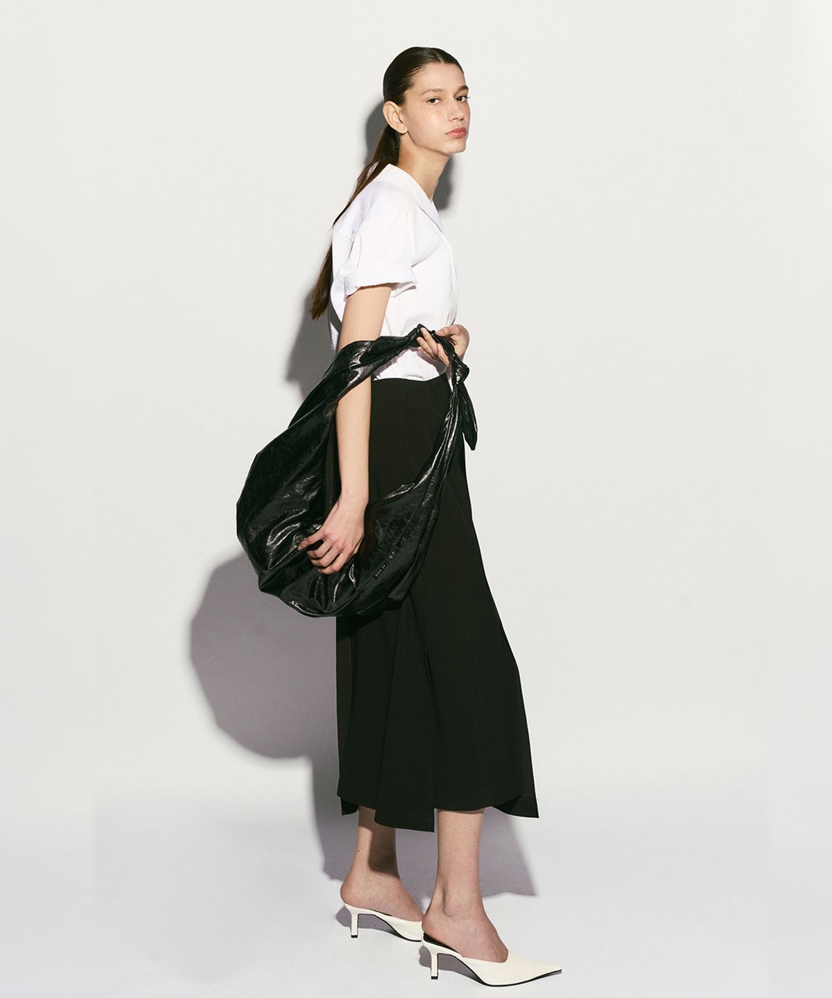 리이(RE RHEE) SLOUCHY HOBO BAG BLACK