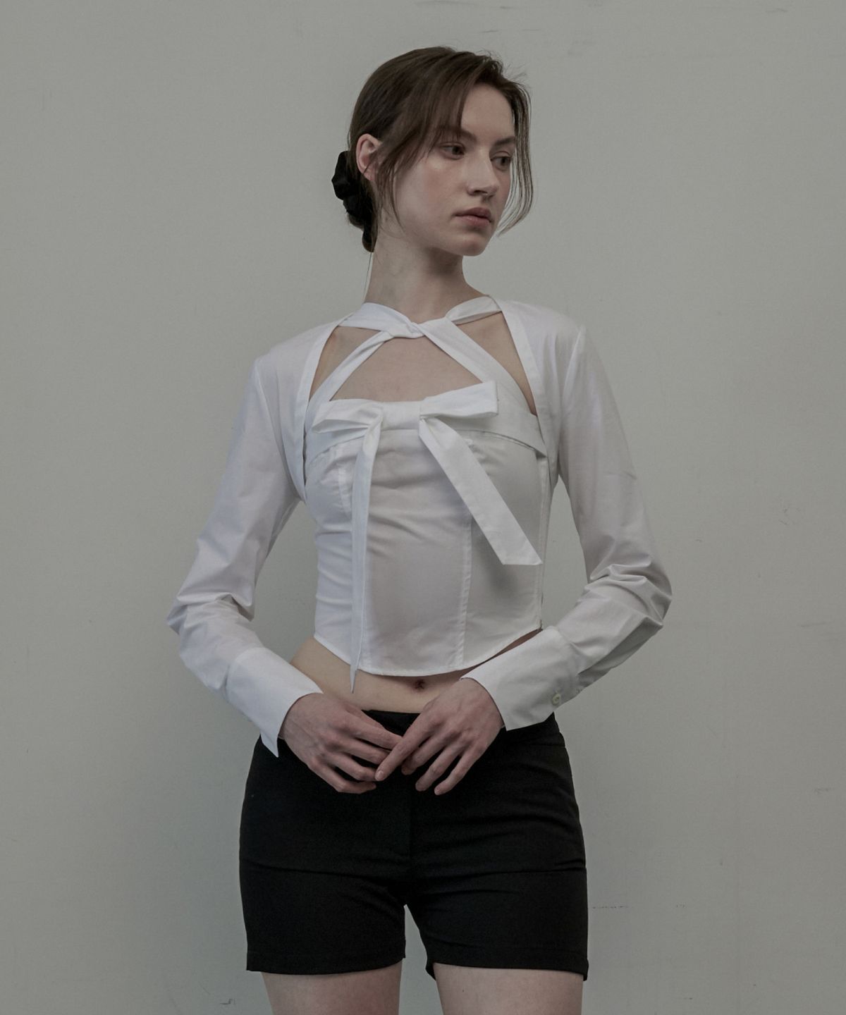 마우솔레움(MAU SOLEUM) Joanne Shirt Cardigan - White
