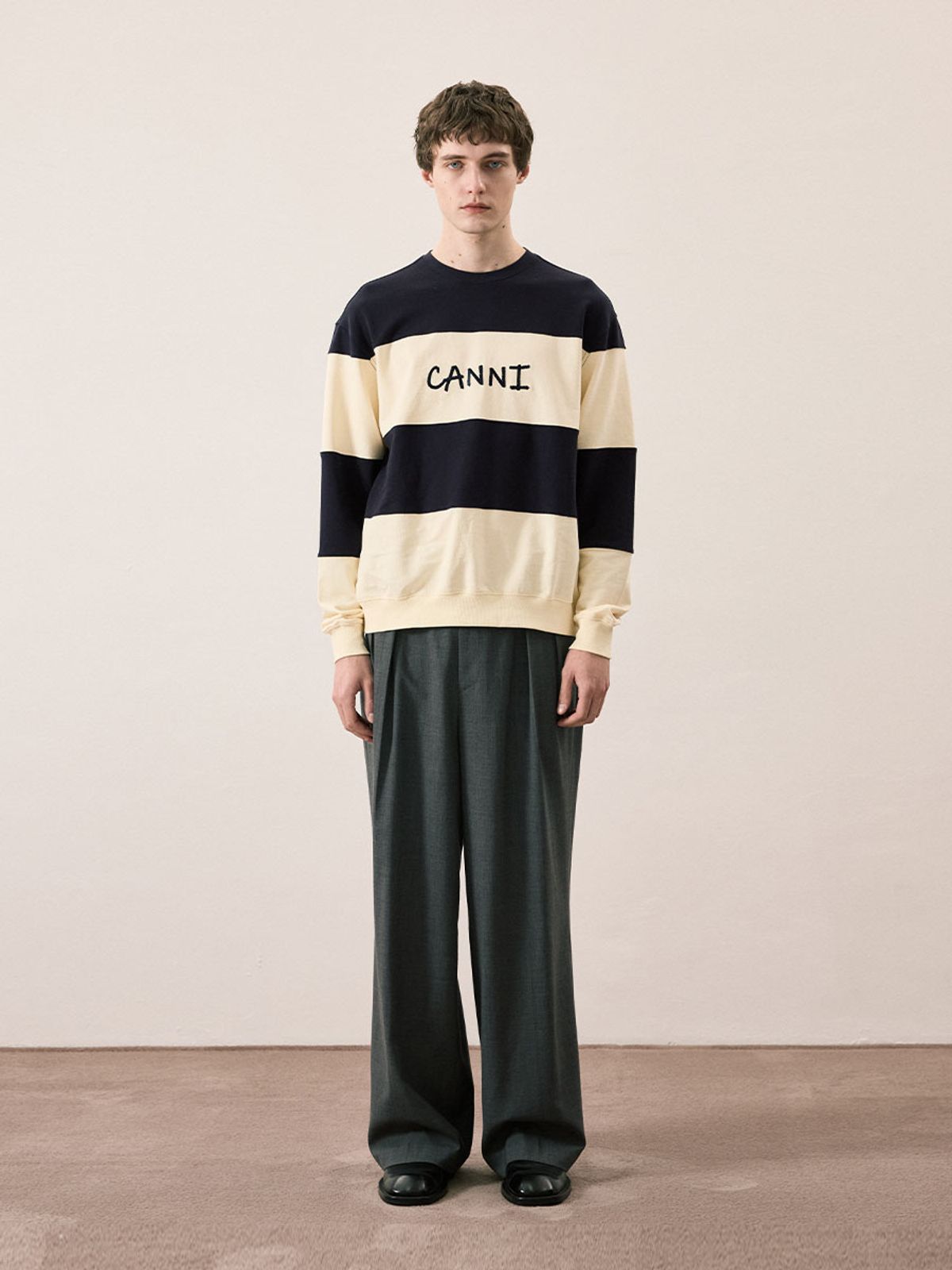 카니(CANNI) BREEZE SWEATSHIRTS (Navy)