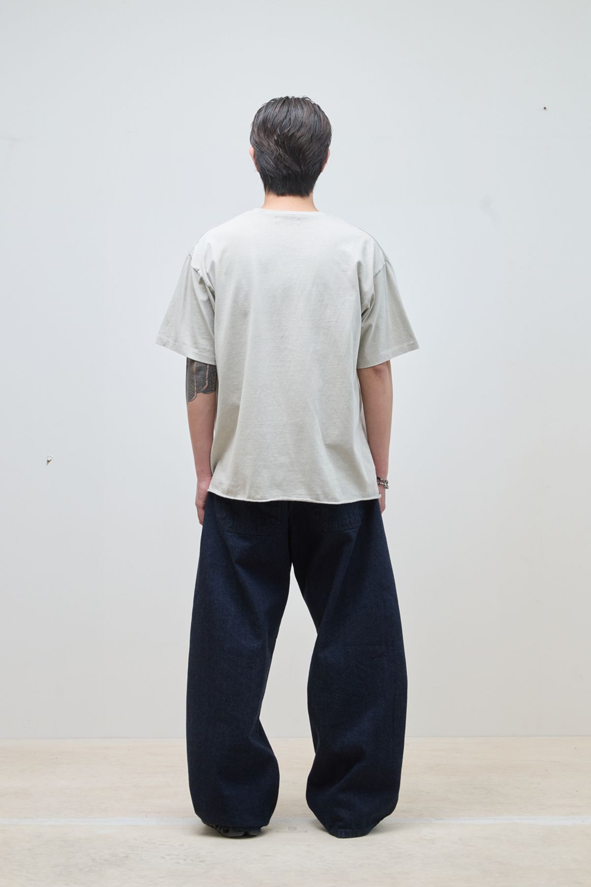 해칭룸(HATCHINGROOM) Horse Tee Dust