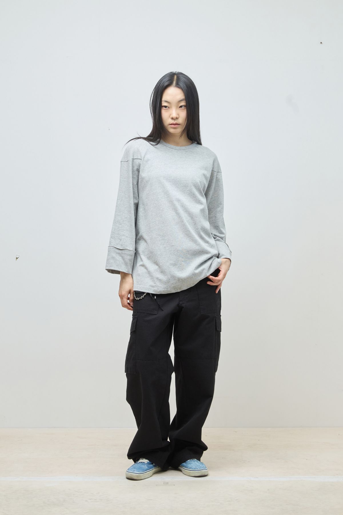 해칭룸(HATCHINGROOM) Seven Cut Tee M.Grey