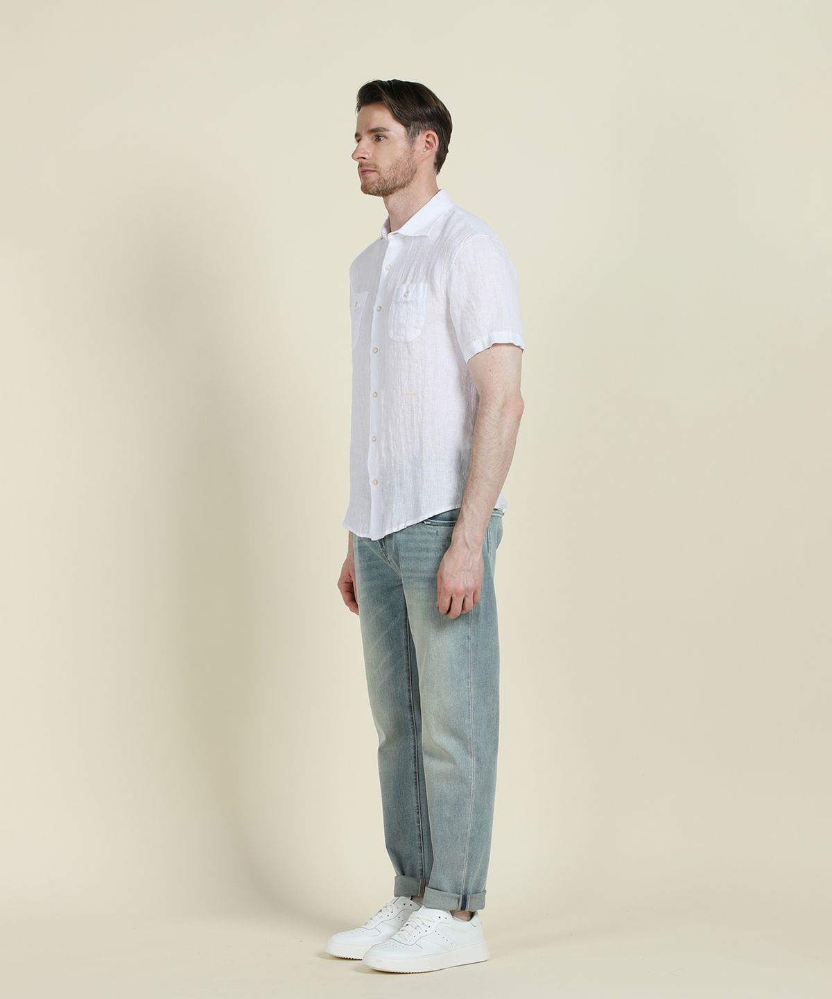 빠니깔레(PANICALE) 화이트 포켓 디테일 리넨 셔츠