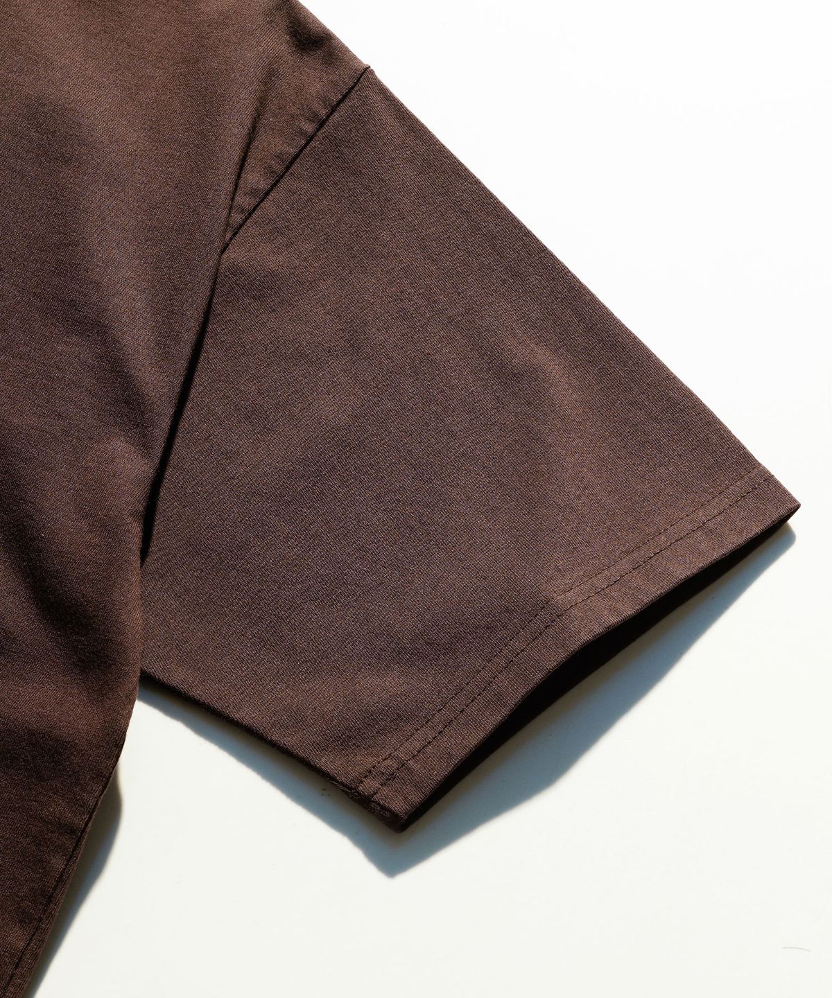페플(FP142) 러기드 배럴 워싱 반팔티셔츠 다크브라운 KJST1528