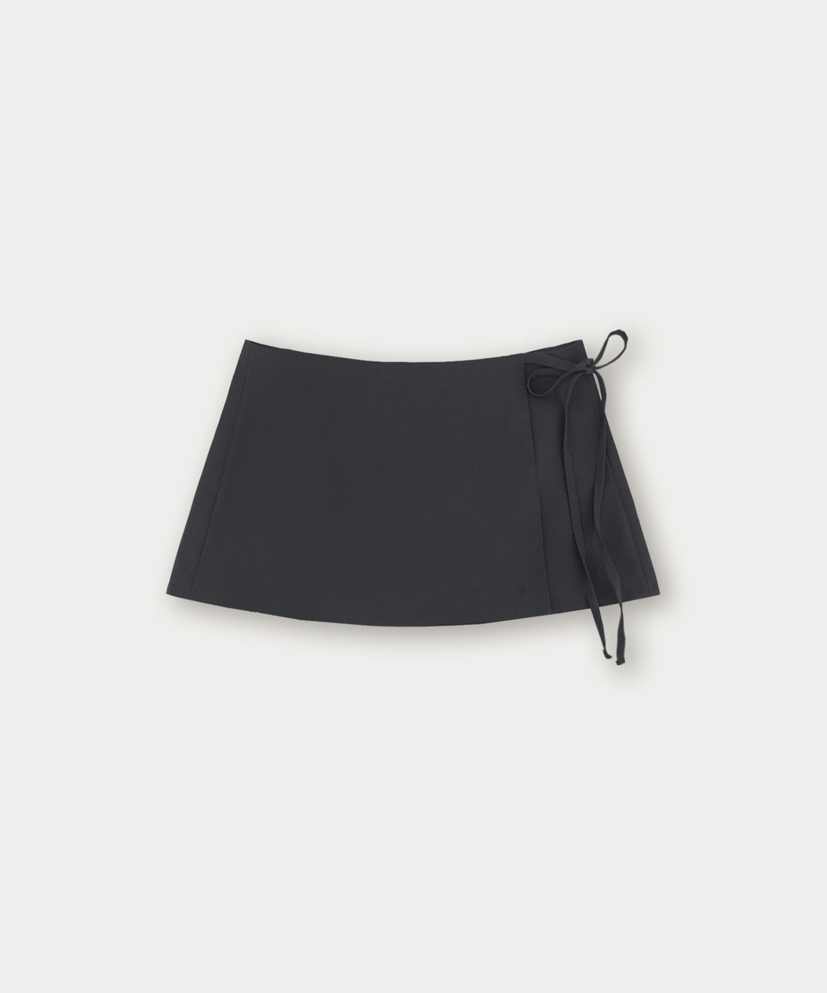 썸웨어버터(SOMEWHEREBUTTER) Biker Layered Skirt Pants - Charcoal