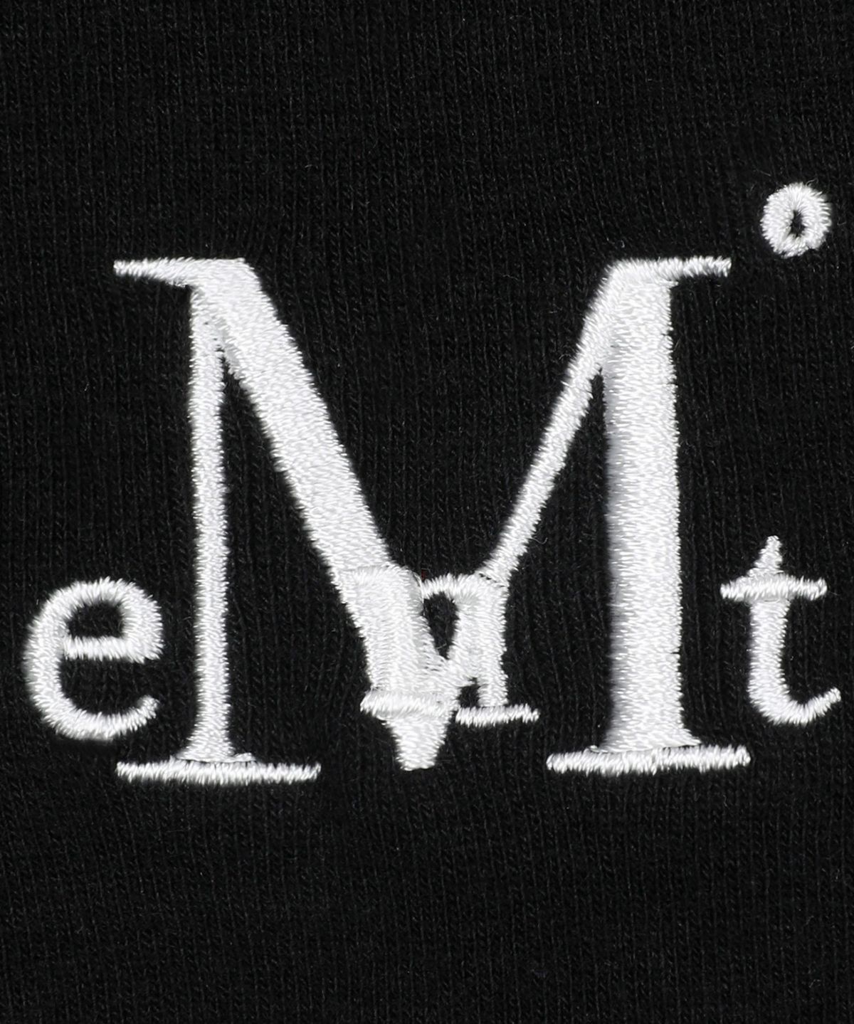 무센트(MUCENT) 지뉴 셋업 슬림핏 크롭 후드 집업 (3컬러)