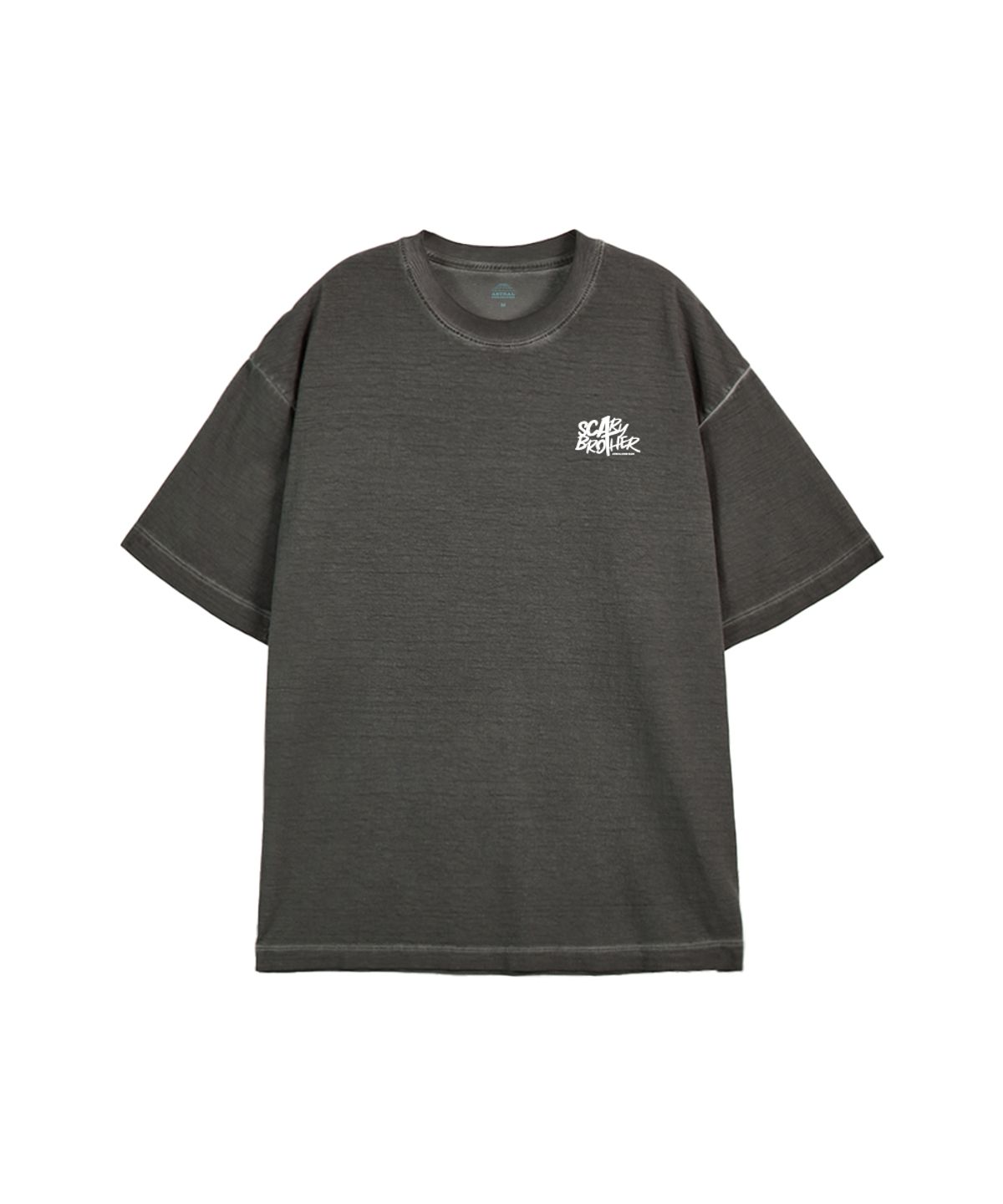 아스트랄 프로젝션(ASTRAL PROJECTION) [에이피스튜디오X스캐리브라더 SERIES 3]피그먼트 루즈핏 반팔 티셔츠_차콜