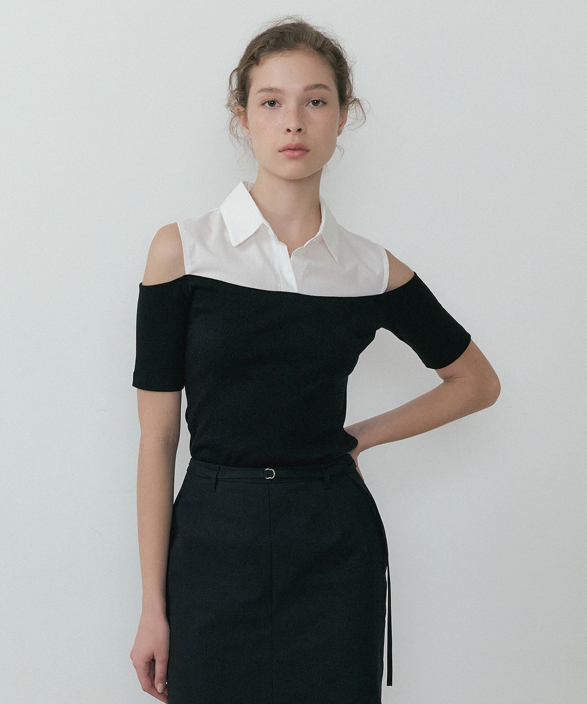 루시르주(LUCIR ZU) Off-Shoulder Shirt Top (black)
