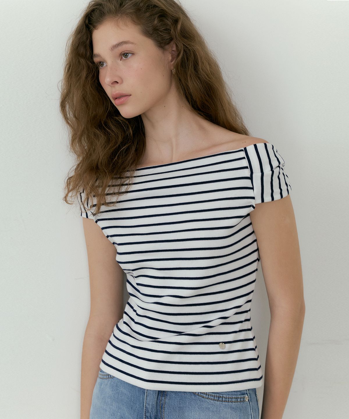 루시르주(LUCIR ZU) Twisted Stripe Off-shoulder top (ivory)