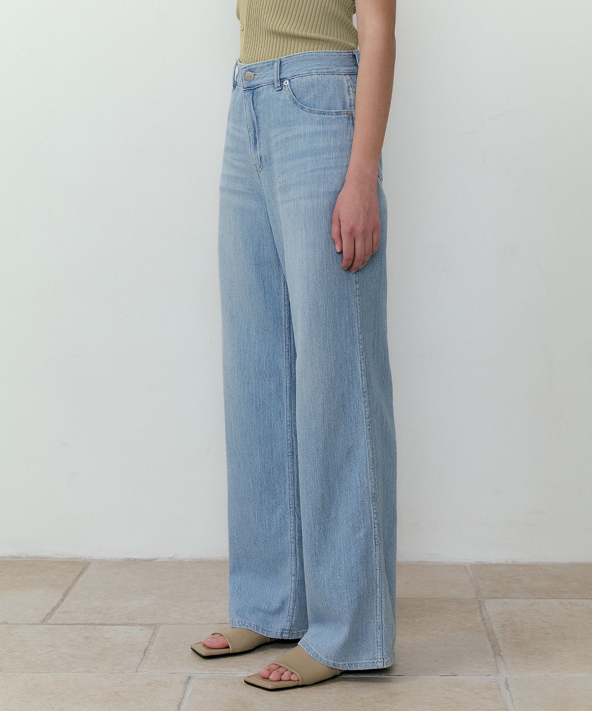 루시르주(LUCIR ZU) Washed Loose Jeans (light blue)