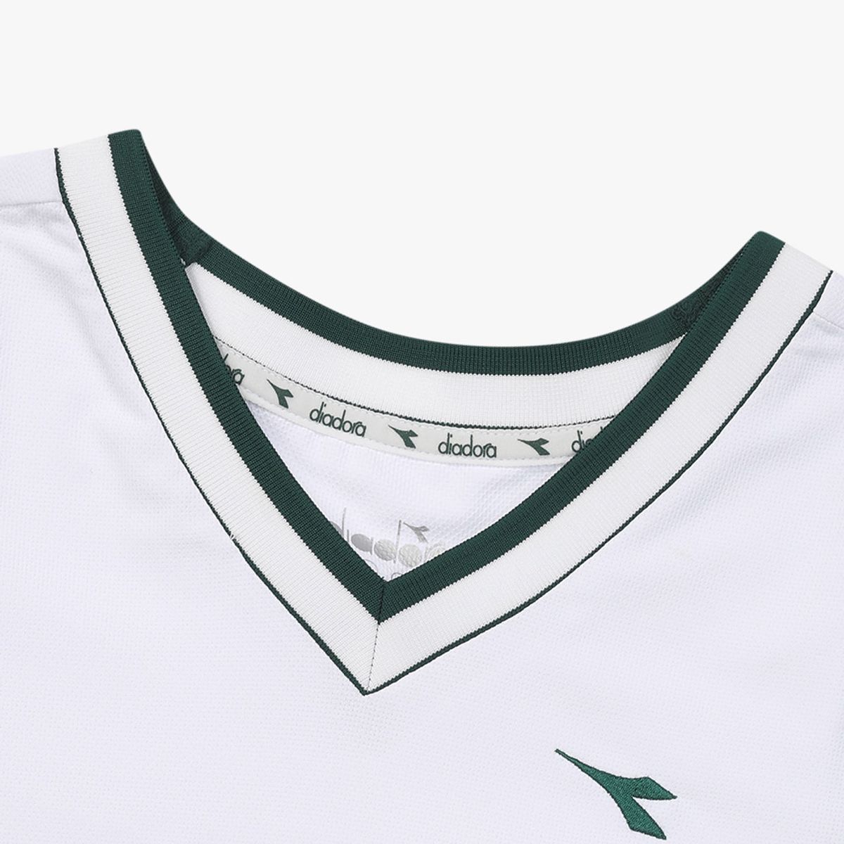 디아도라(diadora) 테니스 플리츠 슬리브리스 우먼 WHITE