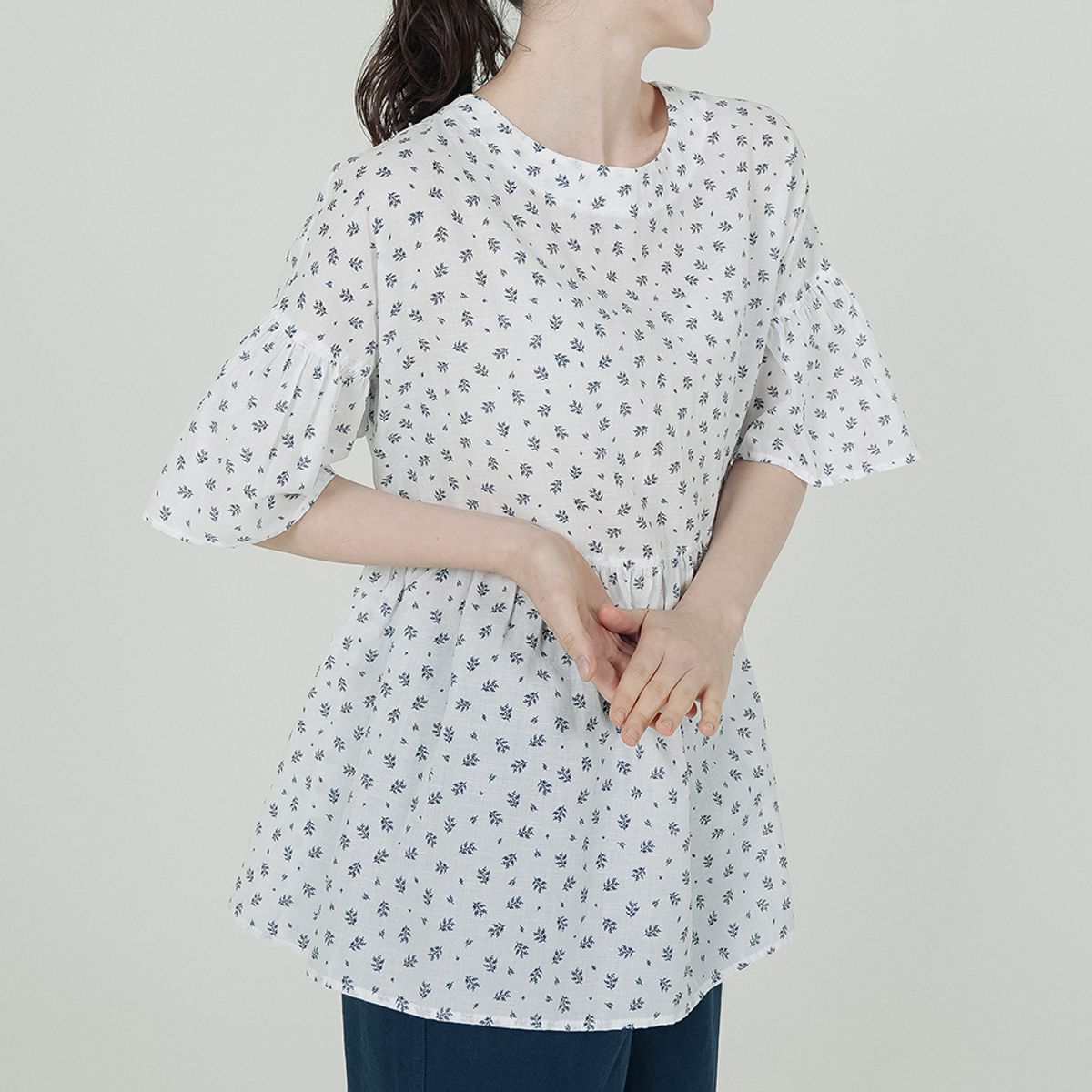 치키타(CHIQUITA) 나래 블라우스 (플라워 린넨) 아이 252307FIV