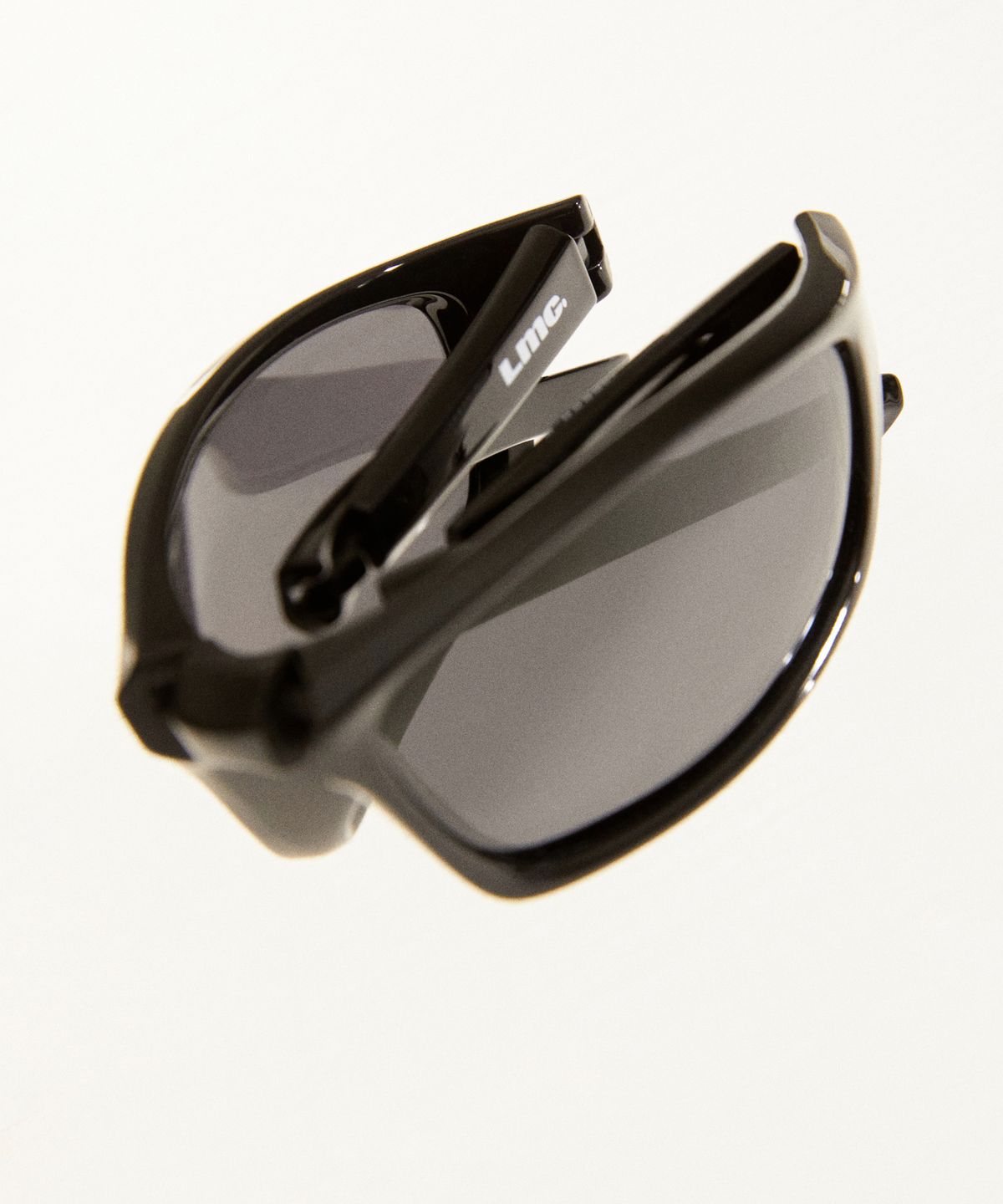 엘엠씨(LMC) OVAL GLOBE POLARIZED SUNGLASSES black