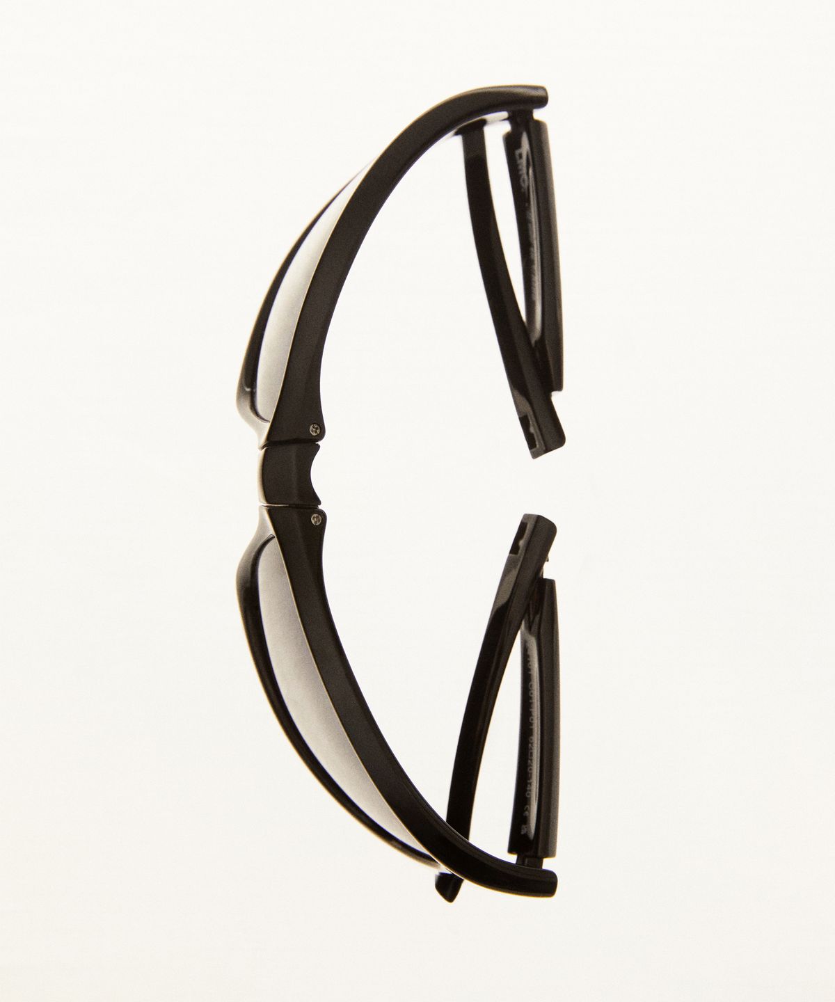 엘엠씨(LMC) OVAL GLOBE POLARIZED SUNGLASSES black