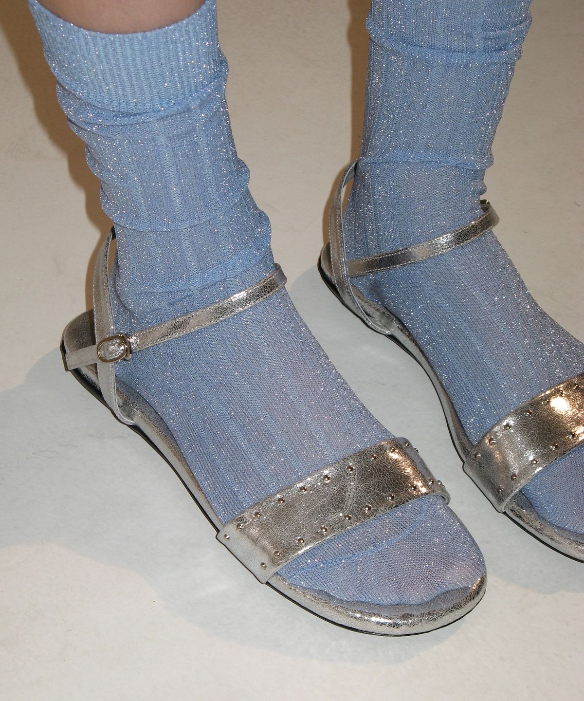 포기무디(FOGGY MOODY) Glow 0026. Studded Sandals - 2colors