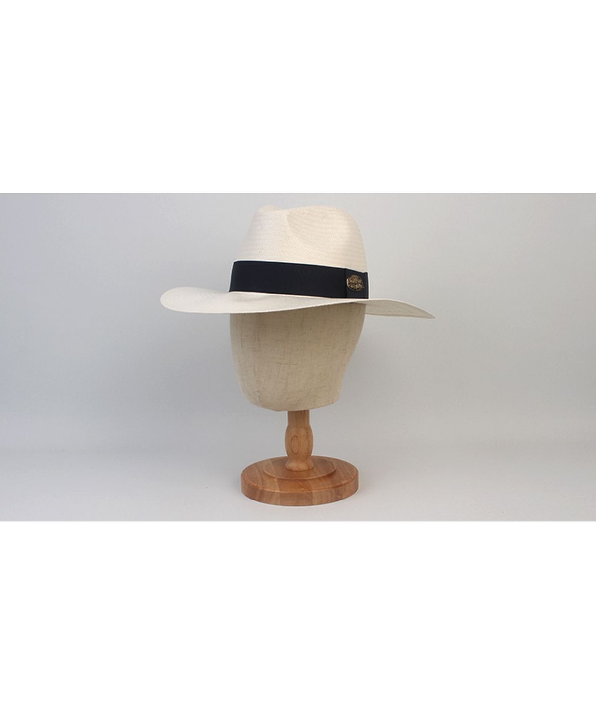 유니버셜 케미스트리(UNIVERSAL CHEMISTRY) Summer Navy Line White Long Fedora 여름페도라