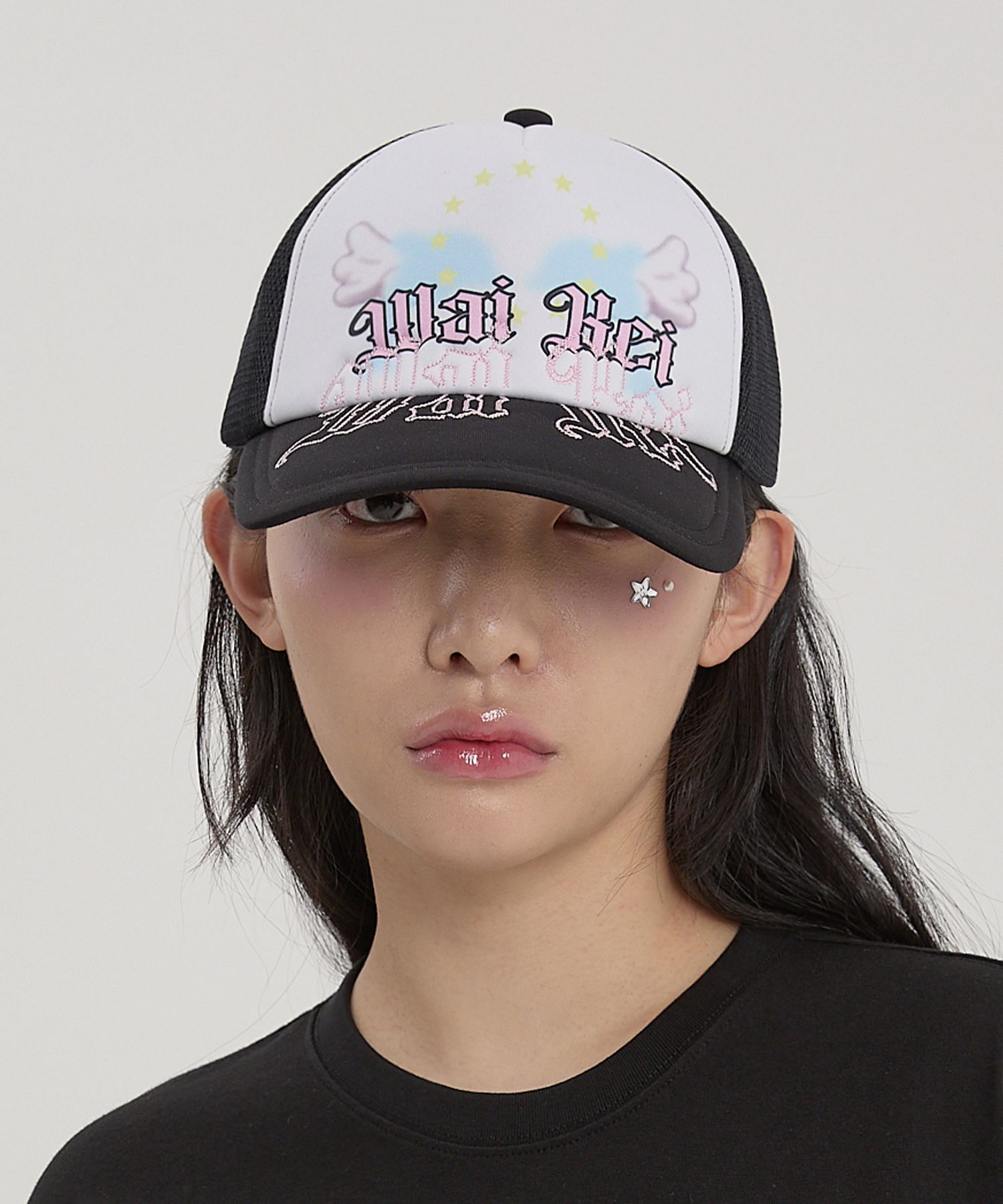★Wai Kei★ Angel Dolphin Trucker Cap Black YKBE02AC01-3 MUSINSA | WAI KEI Angel Dolphin Trucker Cap Black