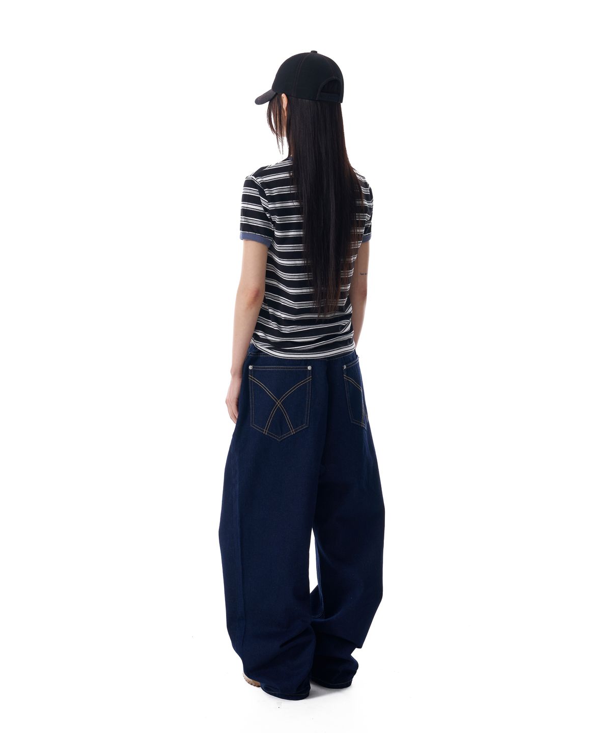 아캄(AAKAM) Tapered Denim Pants (Dark Blue)