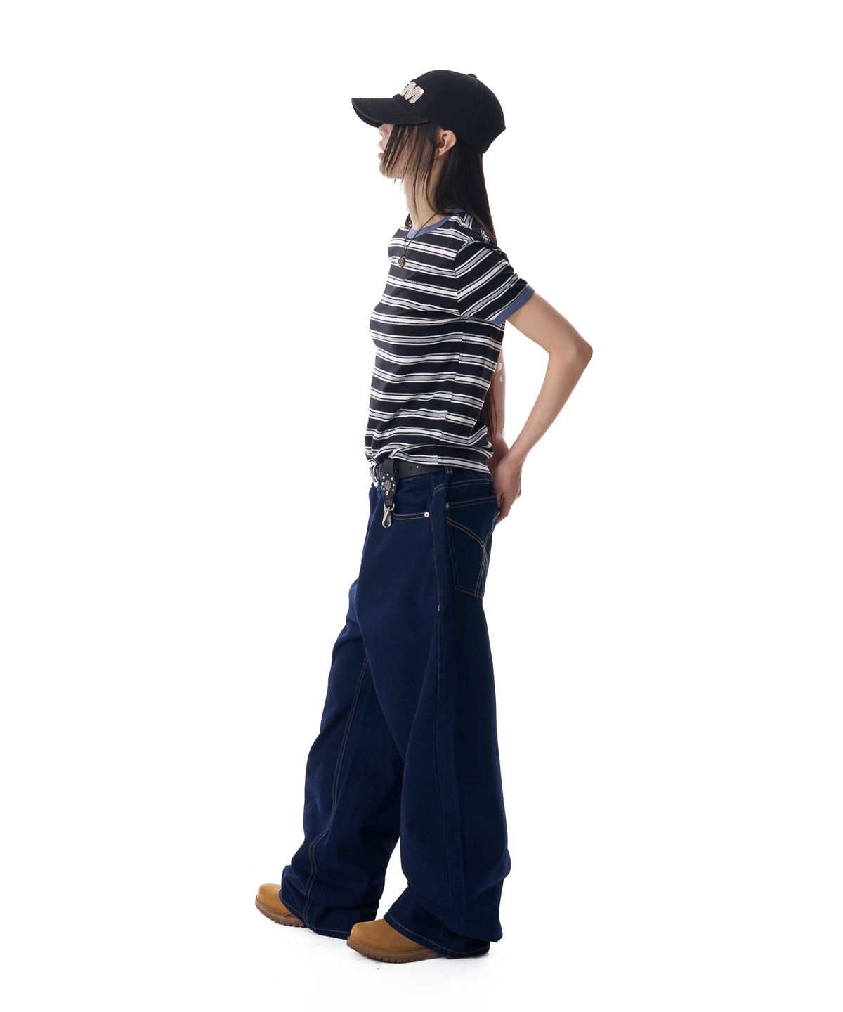 아캄(AAKAM) Tapered Denim Pants (Dark Blue)