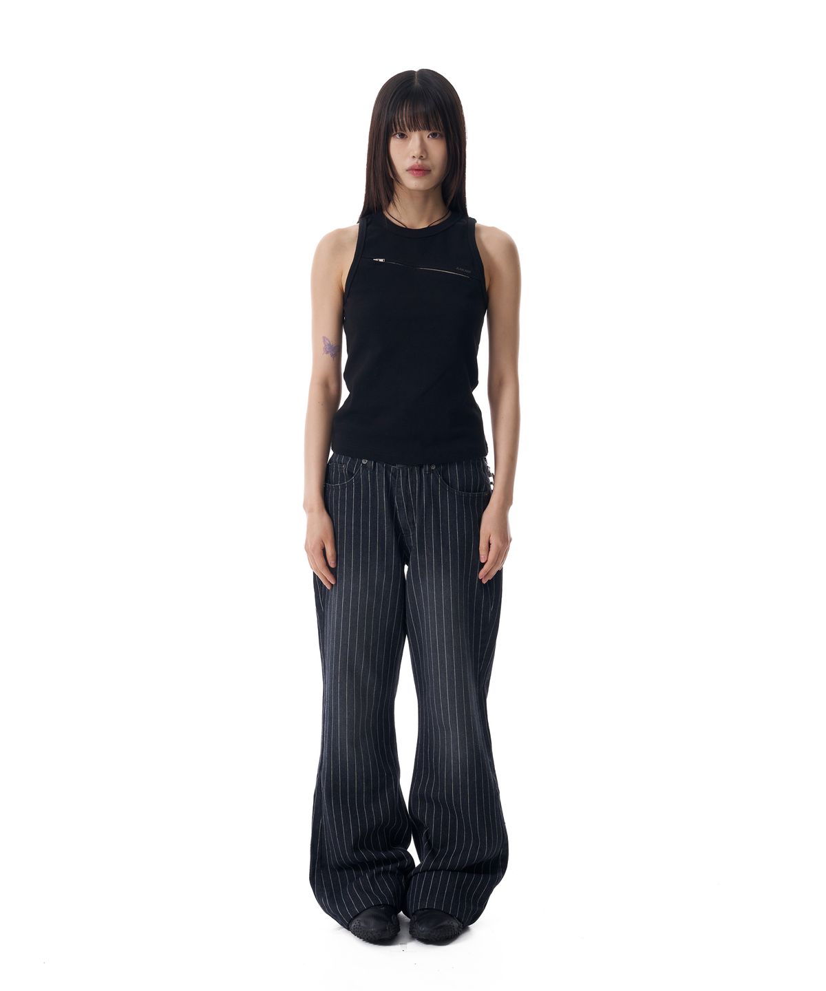 아캄(AAKAM) Striped Flare Denim Pants (Black)