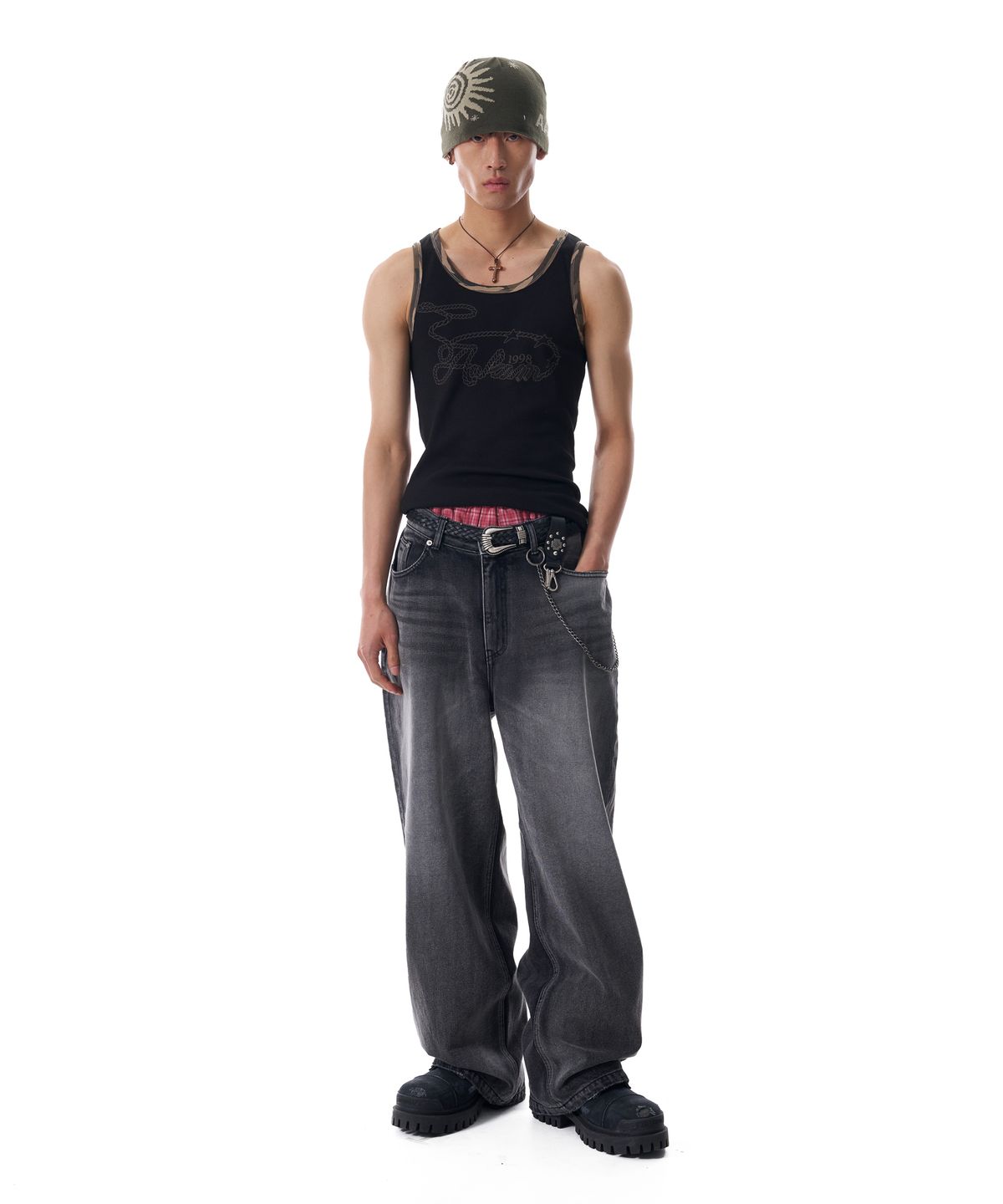 아캄(AAKAM) Distressed Pocket Denim Pants (Black)