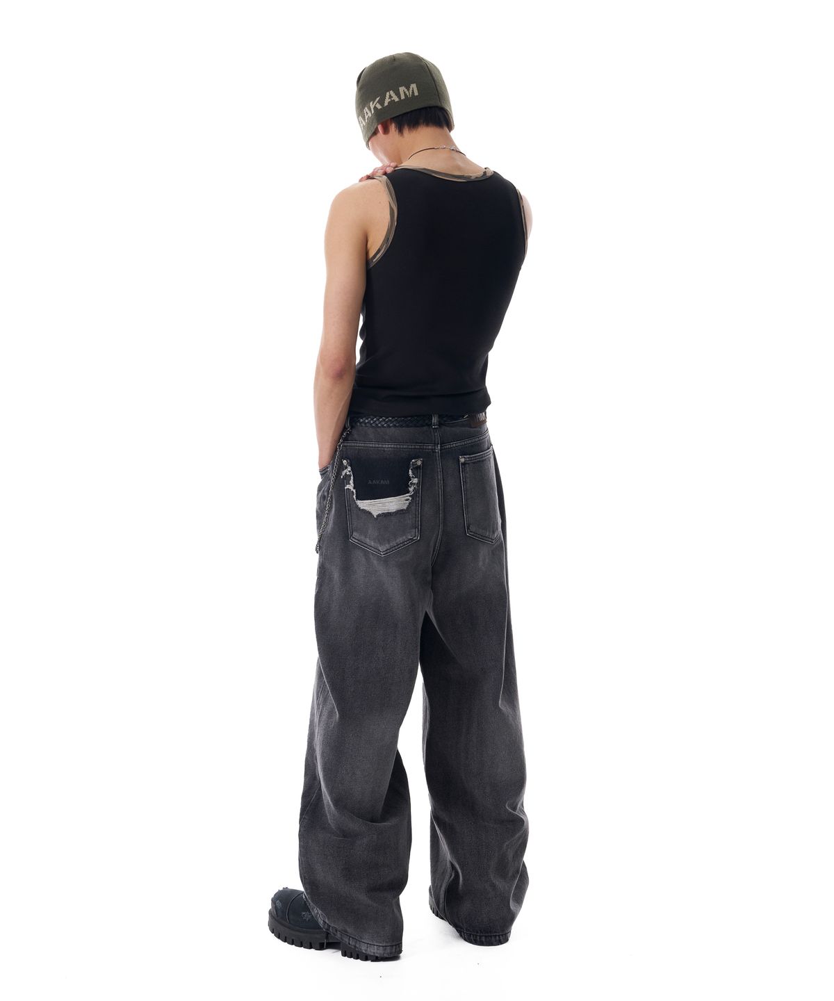 아캄(AAKAM) Distressed Pocket Denim Pants (Black)