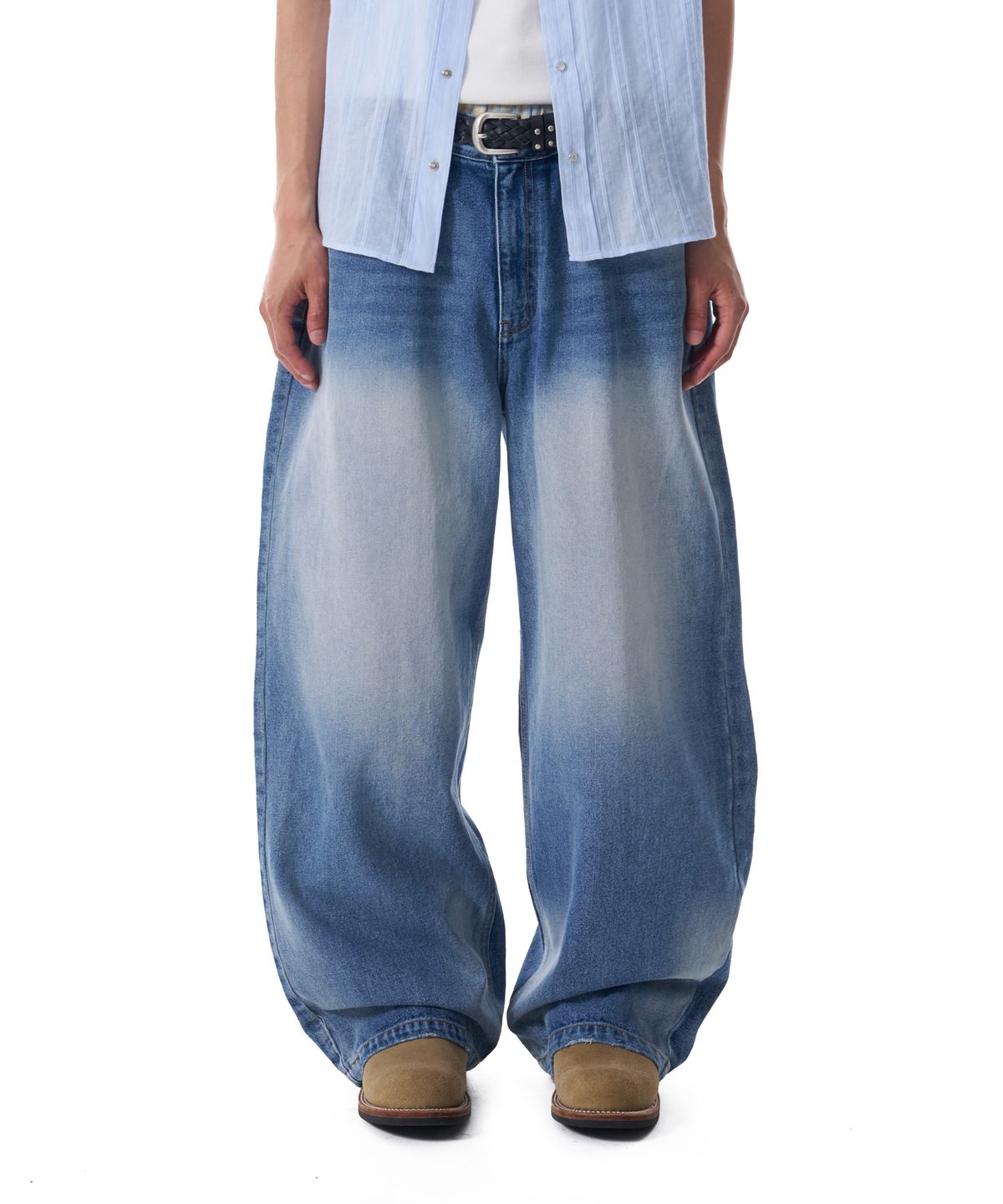 아캄(AAKAM) Distressed Pocket Denim Pants (Blue)