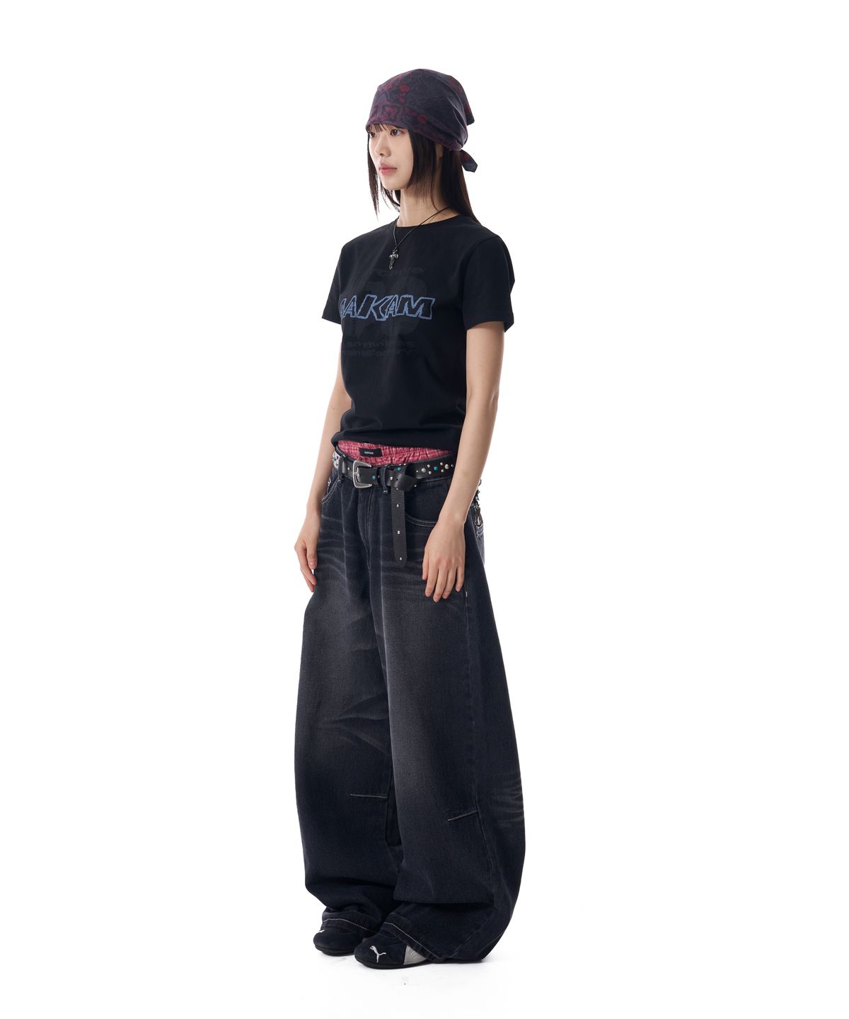 아캄(AAKAM) 2-Lined Eyelet Washed Denim Pants (Black)