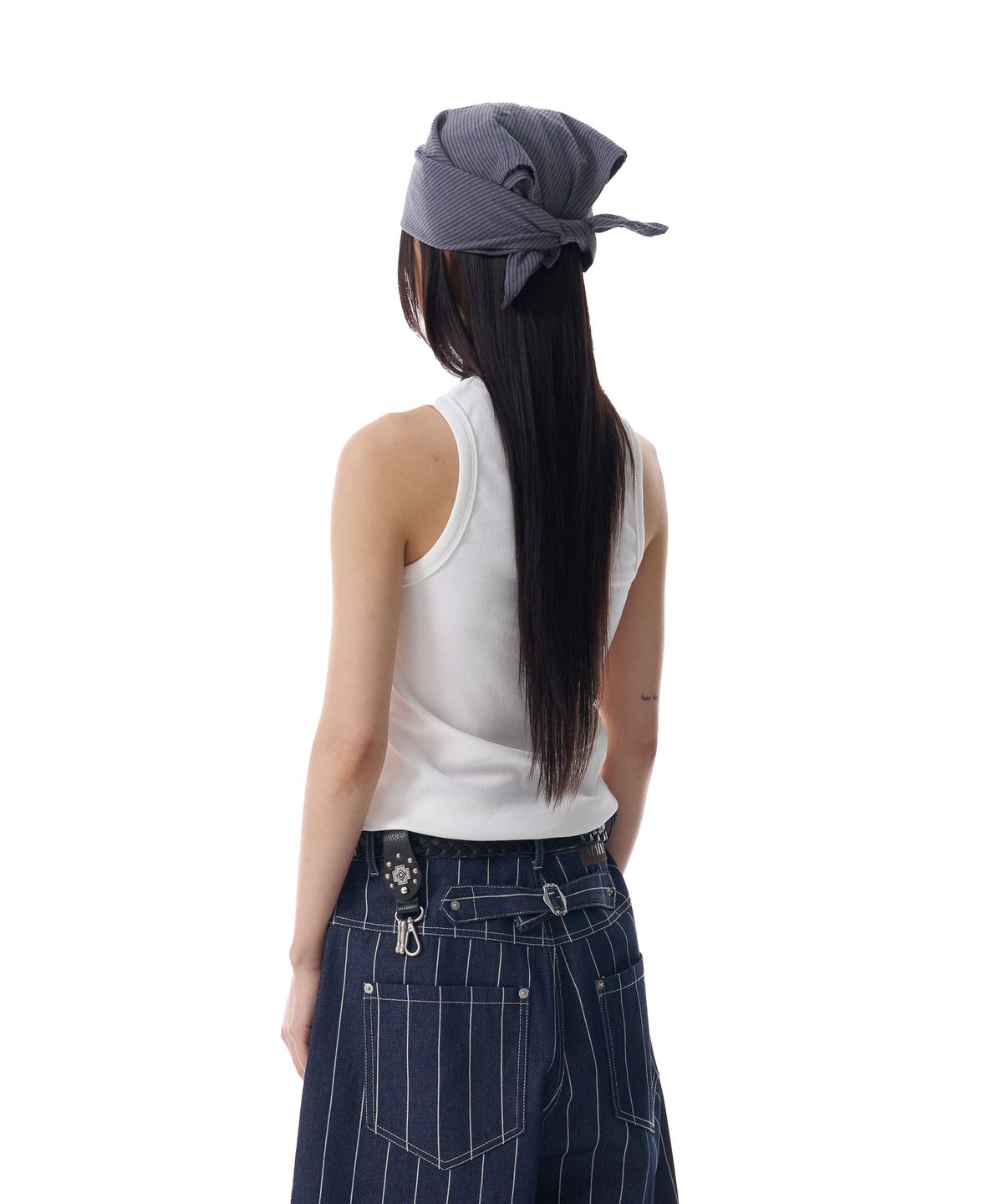 아캄(AAKAM) Sunkissed Sleeveless (White)