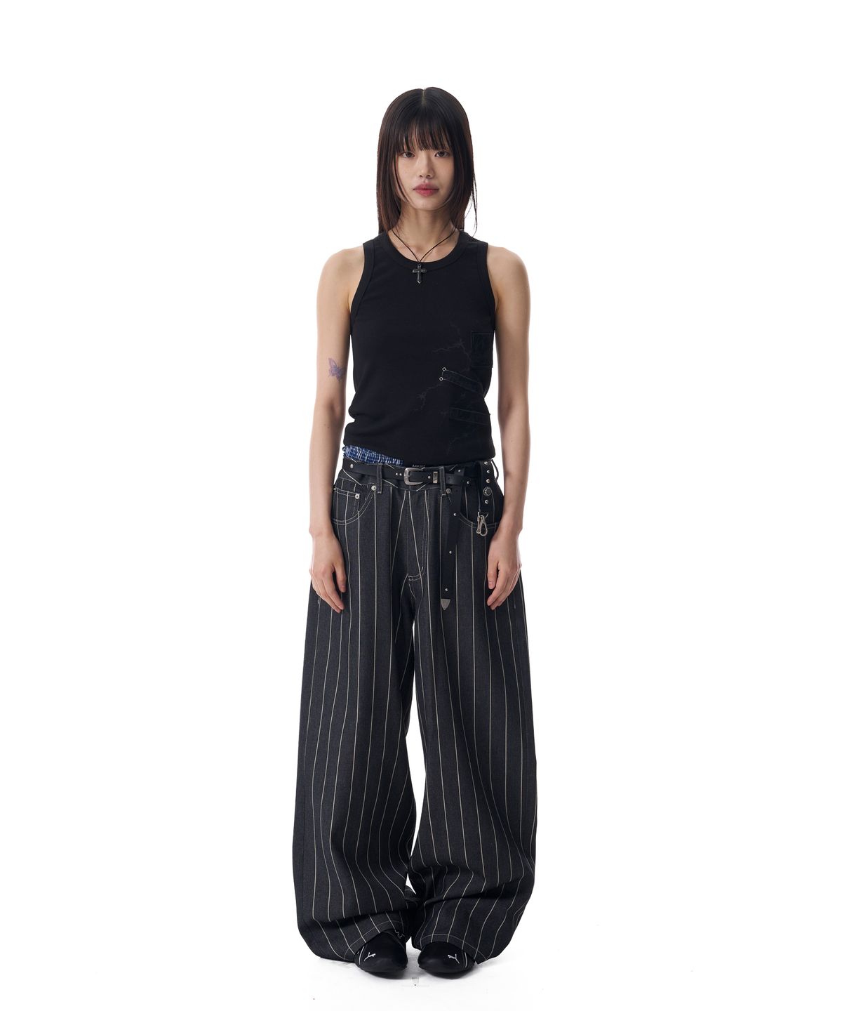 아캄(AAKAM) Thorn Patch Sleeveless (Black)