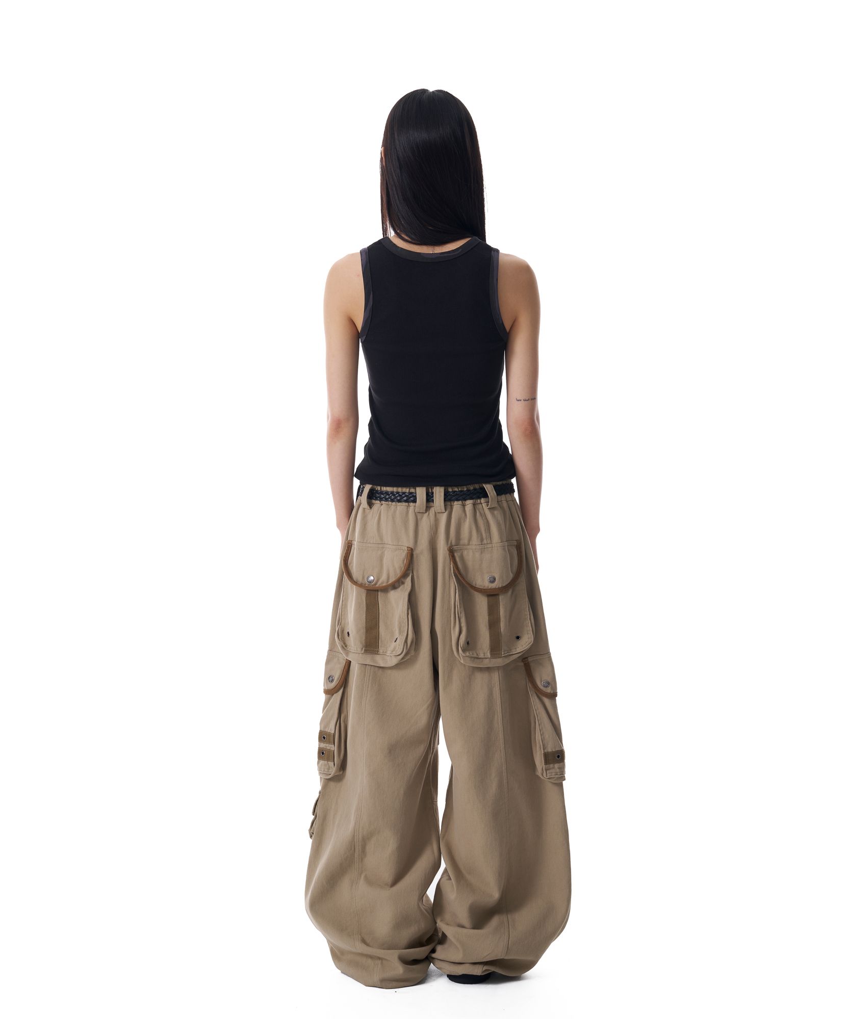 MUSINSA | AAKAM Eyelet Contrast Camo Sleeveless (Black)