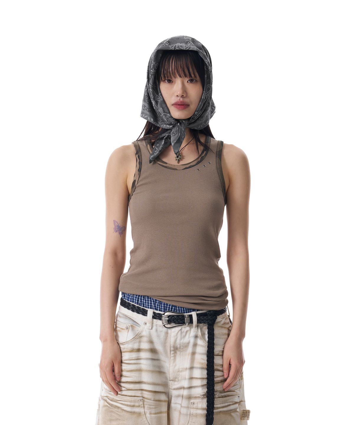 아캄(AAKAM) Eyelet Contrast Camo Sleeveless (Beige)