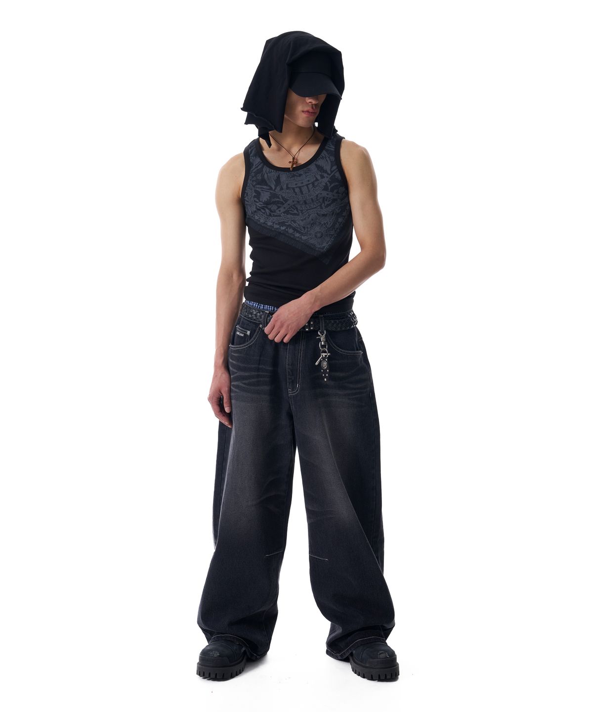 아캄(AAKAM) Scarf Printed Sleeveless (Black)