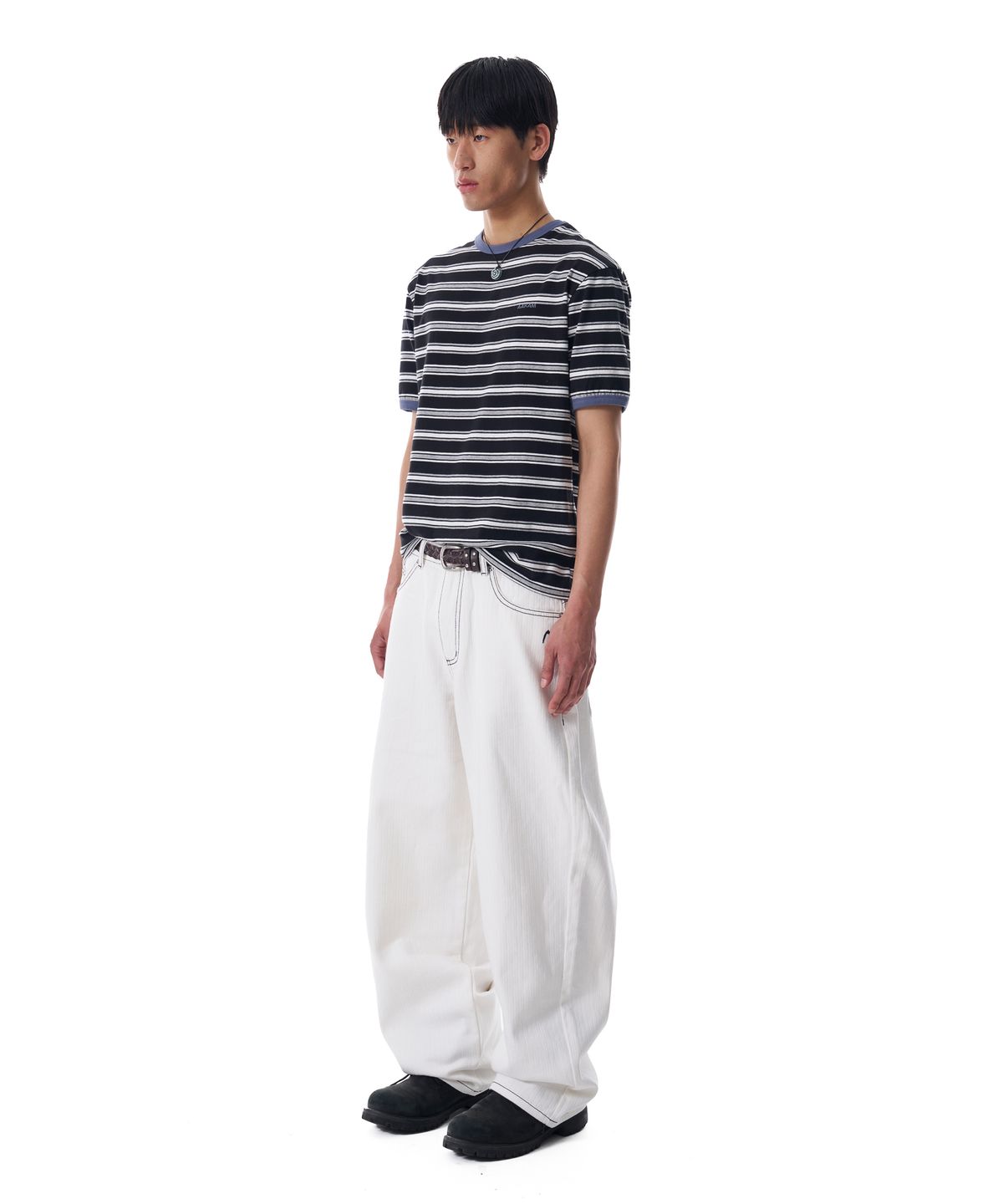 아캄(AAKAM) Striped Ringer Top (Black-Gray)