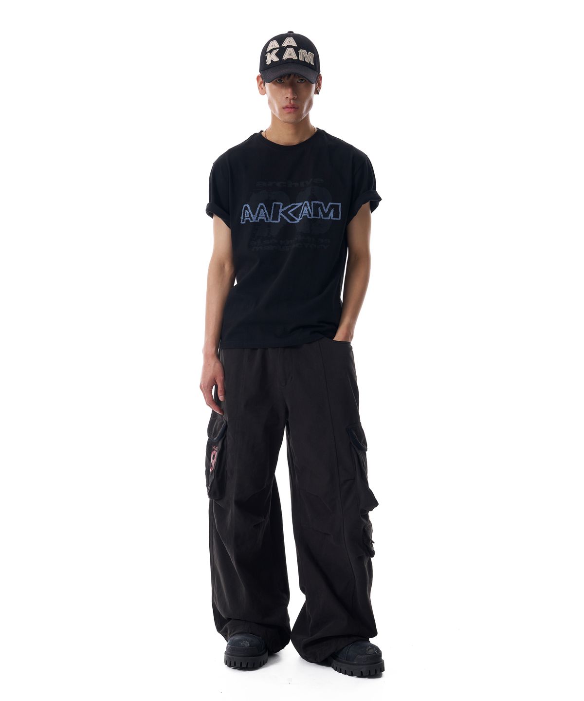 아캄(AAKAM) Painted 98 Half Top (Black)
