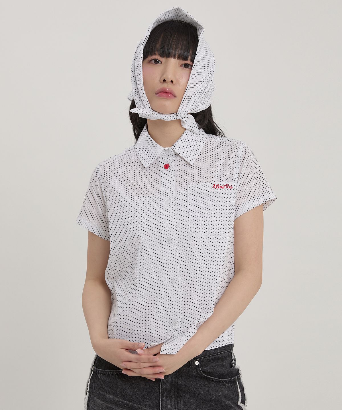 와이케이(WAIKEI) 스카프 SET 도트 반팔 셔츠 화이트
