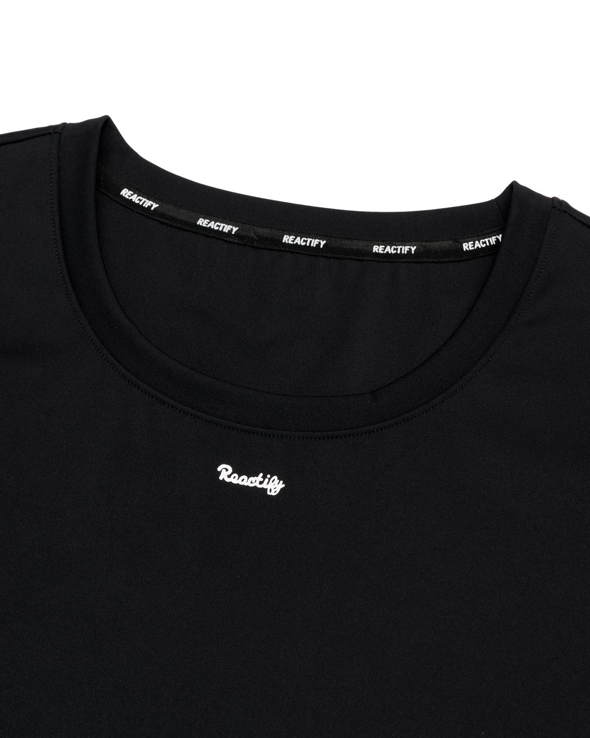 리액티파이(REACTIFY) Womens semi Cropped T-Shirt Black
