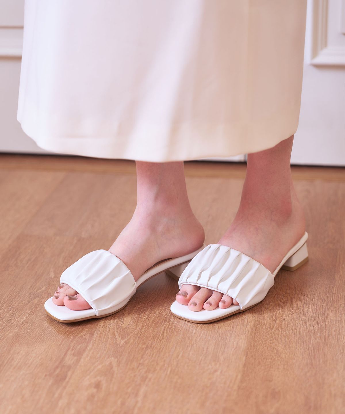 커스텀에이드 우먼(CUSTOMADE WOMAN) 3cm 셔링 밴드 통굽 슬리퍼 리아(CW0049WH)