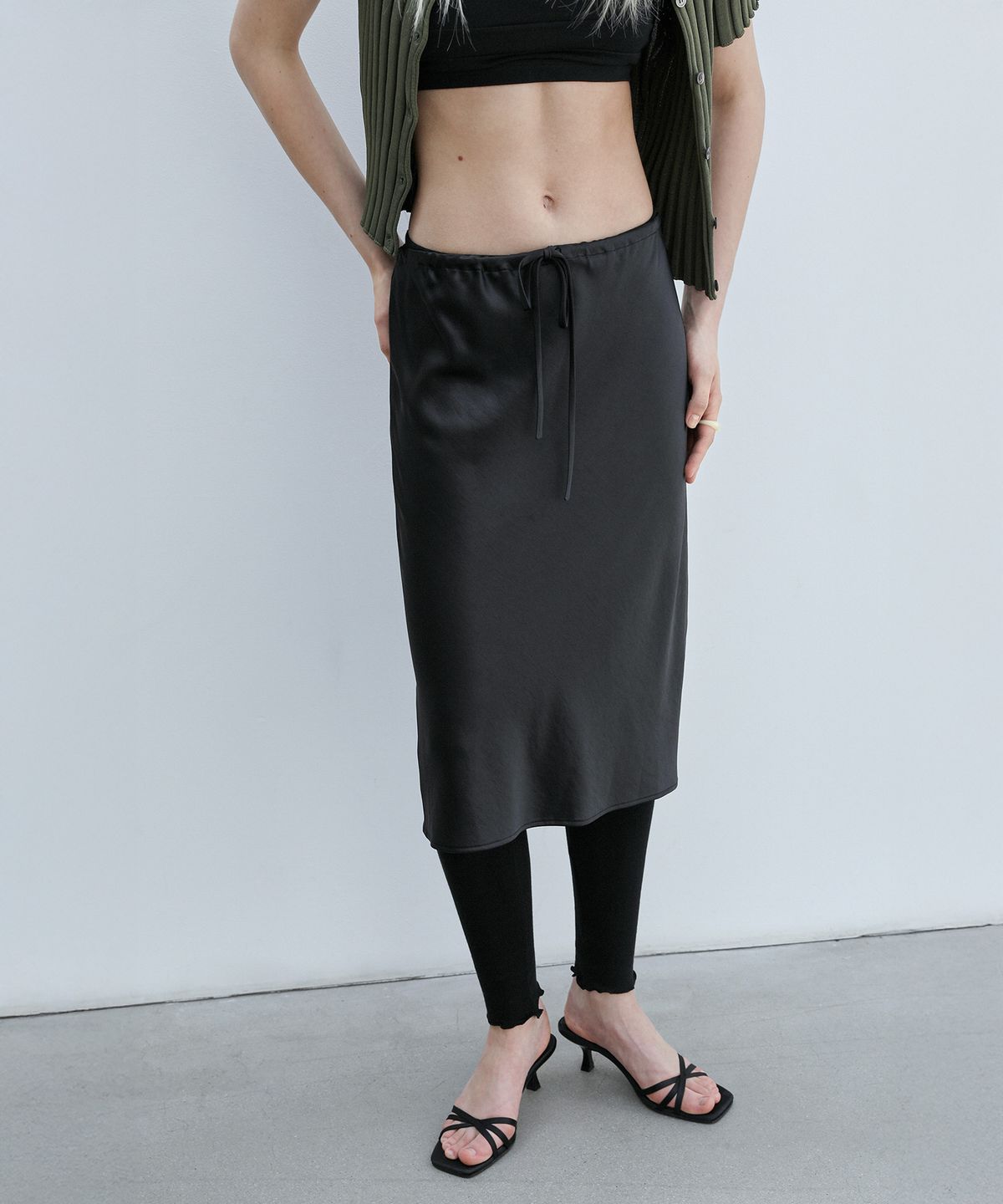 에퓨레(EPURE) KHIO Satin Strap Mules (3color)
