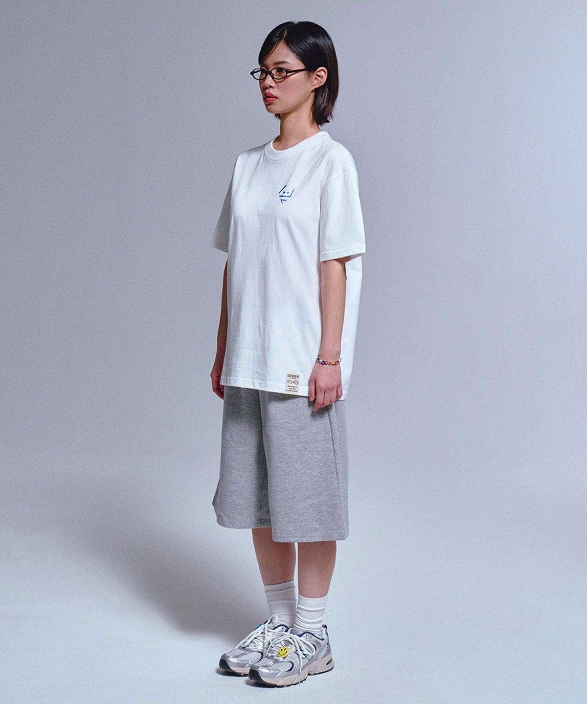 그레이버(GRAVER) [UNISEX]싸인 블루 레터링 백로고 반팔티_3color