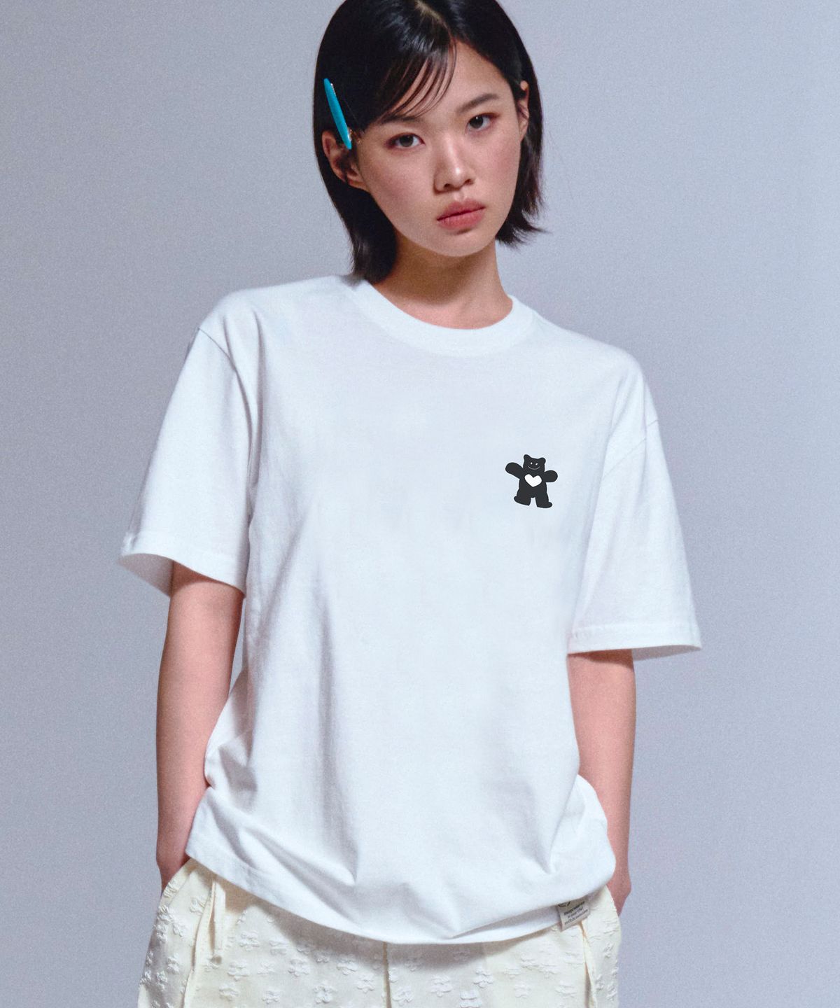 그레이버(GRAVER) [UNISEX]BEAR HEART 반팔티_2color