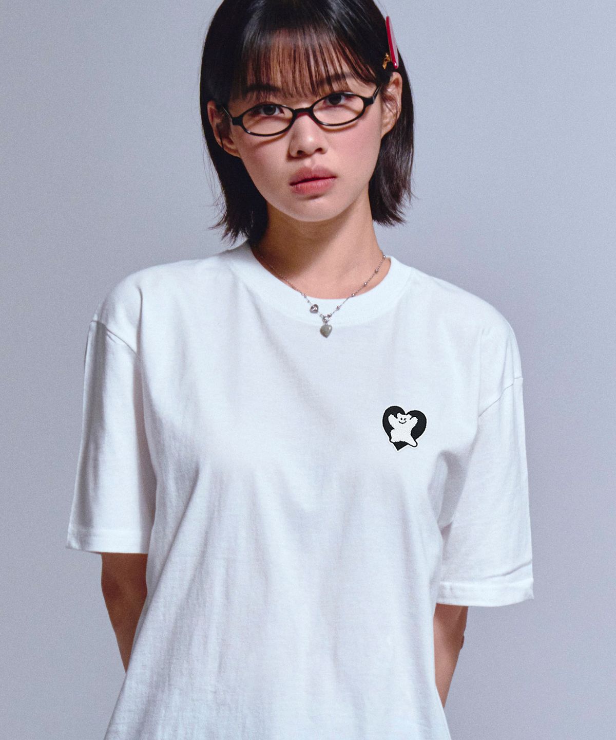 그레이버(GRAVER) [UNISEX]베어 하트 블랙 자수 반팔티_2color