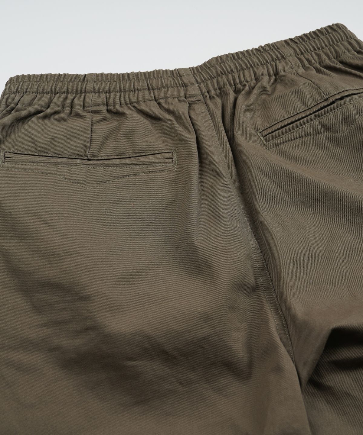 프리즘웍스(FRIZMWORKS) WASHED OFFICER CHINO SHORTS _ MUD