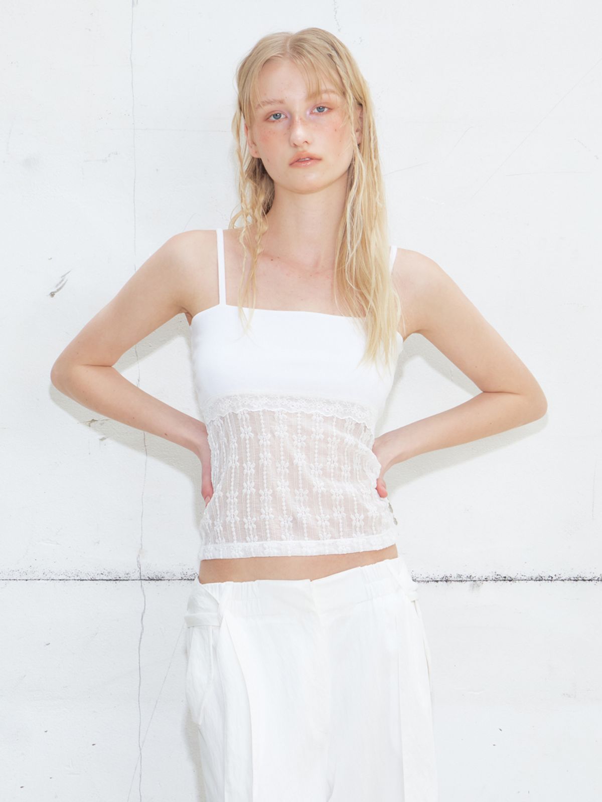 에트몽(ETMON) Lace Mixed Sleeveless Top, White
