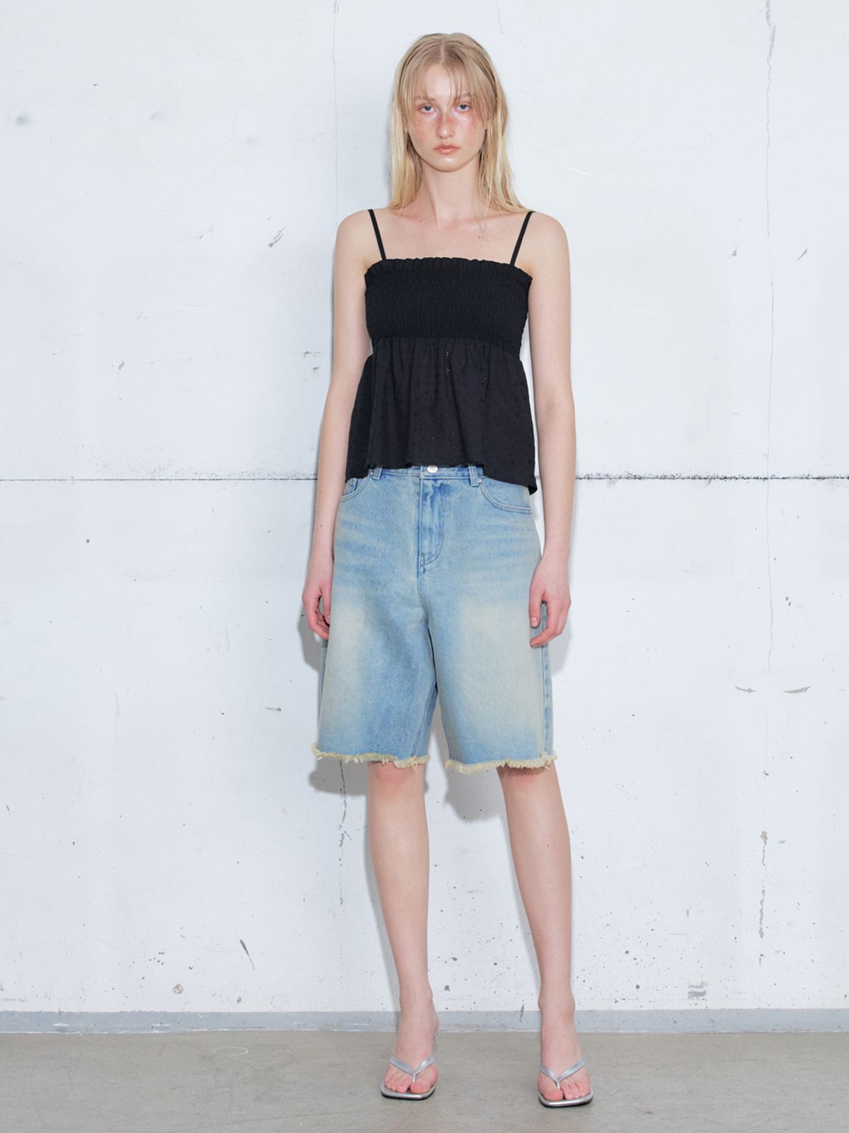에트몽(ETMON) Flower Smock Blouse, Black