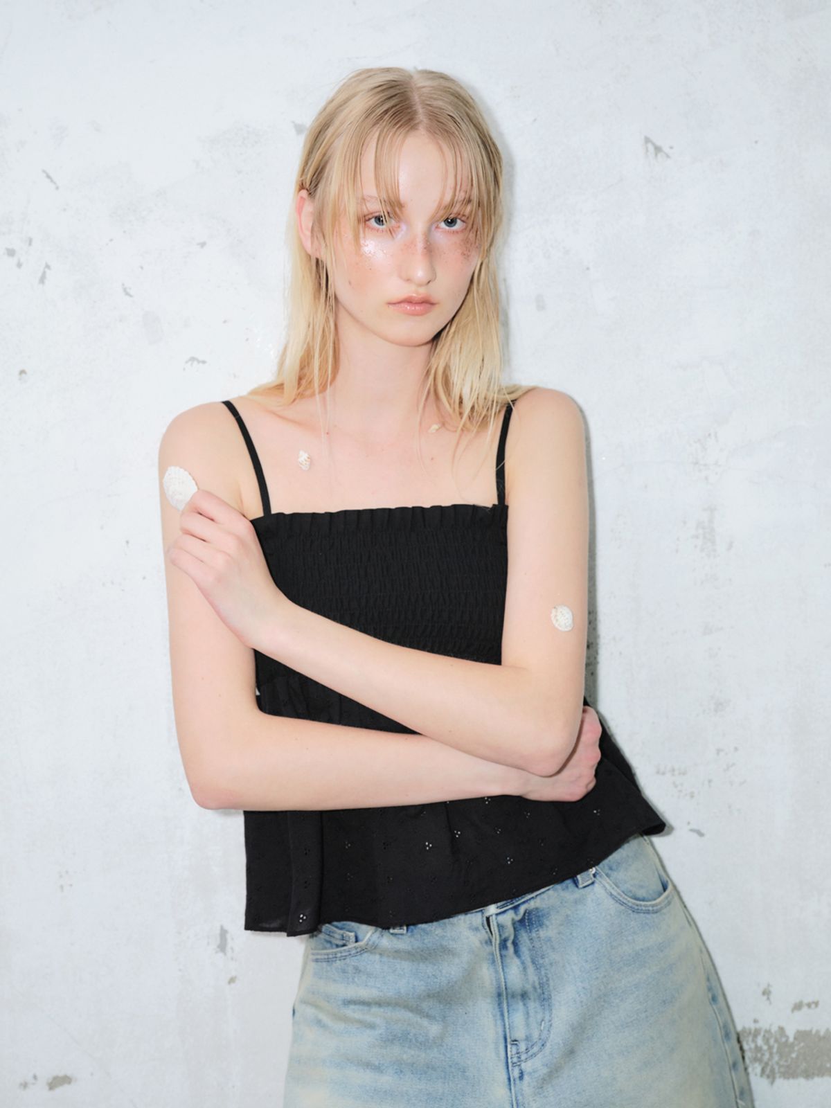 에트몽(ETMON) Flower Smock Blouse, Black