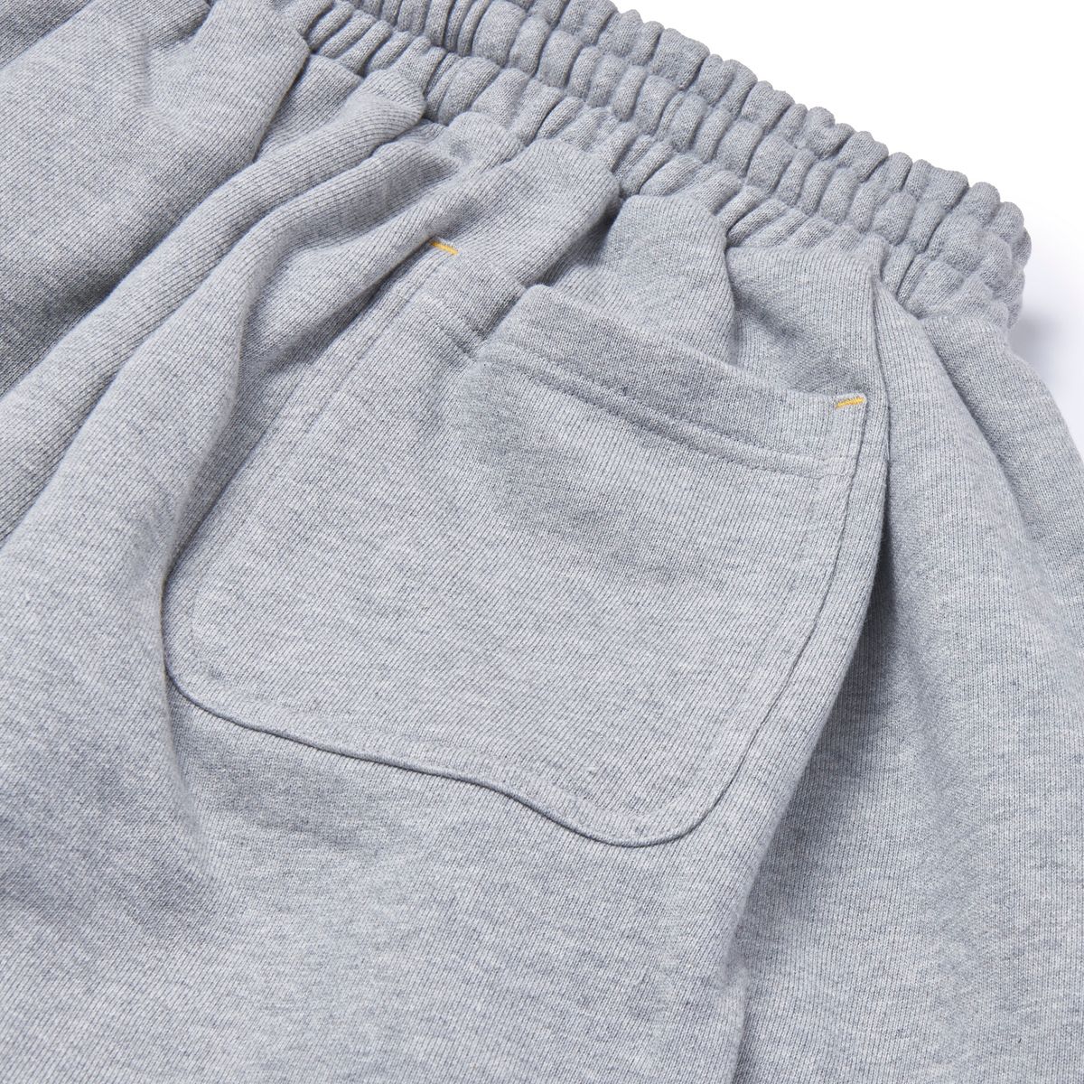 가먼츠팹(GARMENTS FAB) Quilted Double Knee Studs Sweatpants (GRAY)
